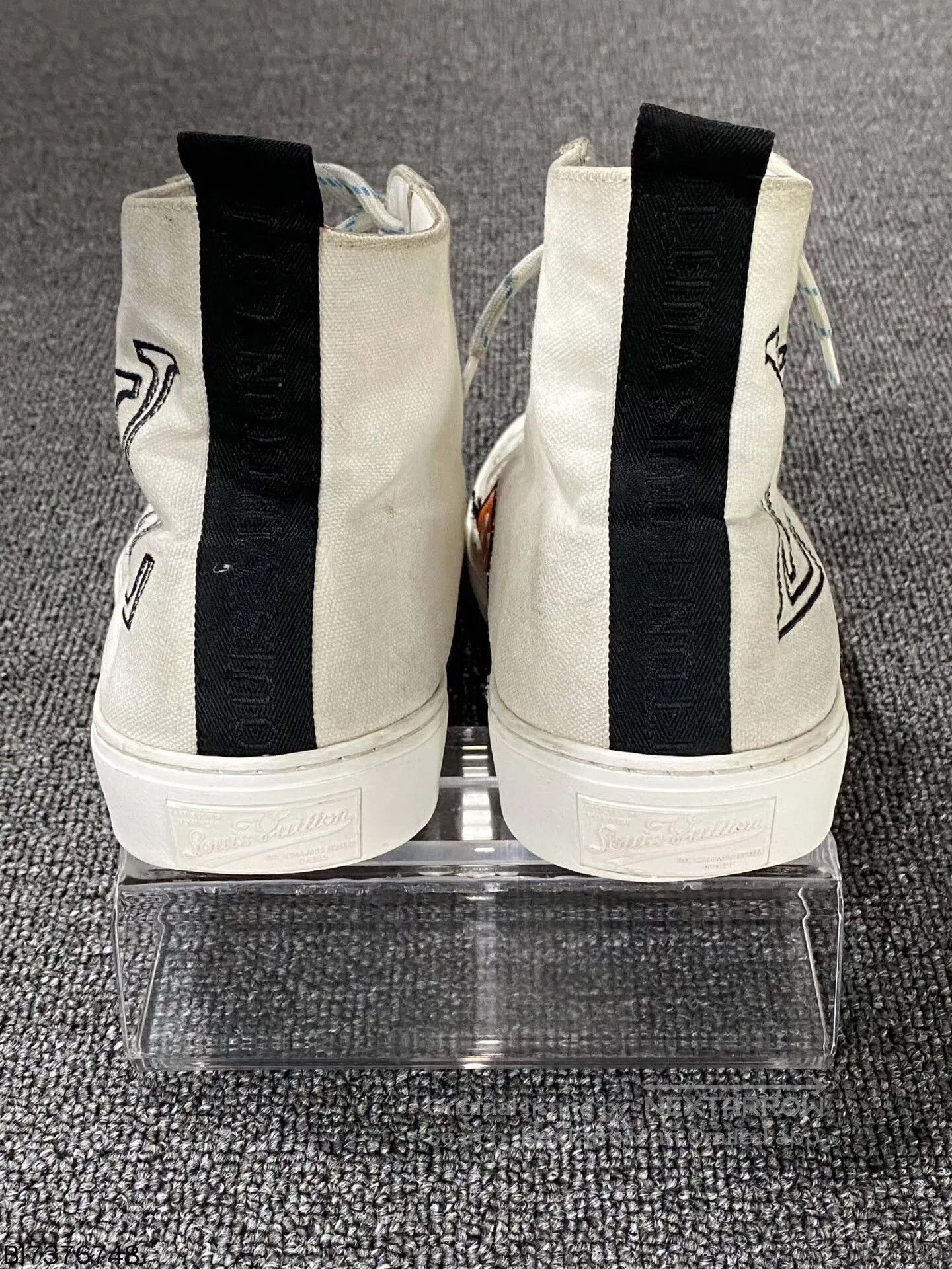 Louis Vuitton lv logo canvas high-top sneakers. Size US 8 / EU 41 - 4 Thumbnail