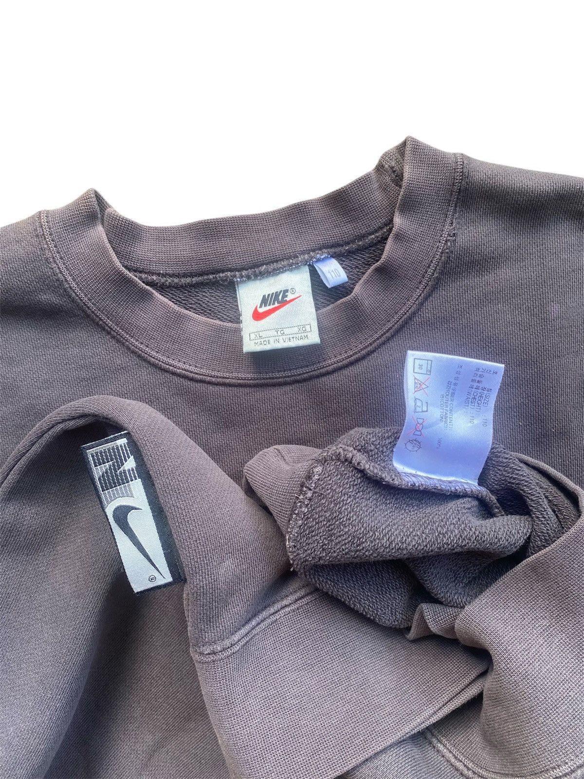 Japanese Brand × Nike × Vintage 90s Vintage Distressed Nike Spellout Logo Sweatshirt Size US XL / EU 56 / 4 - 3 Thumbnail