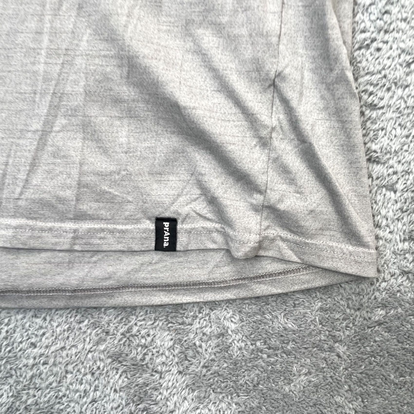 Prana Prana Mens Medium Gray Space Dye Round Neck Logo Performance Athleisure Shirt Size US M / EU 48-50 / 2 - 3 Thumbnail