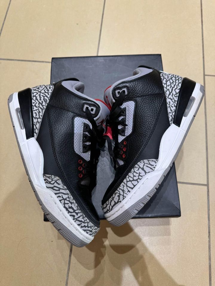 Jordan Brand × Nike 2018 Black Cement 3 Size US 8 / EU 41 - 1 Thumbnail