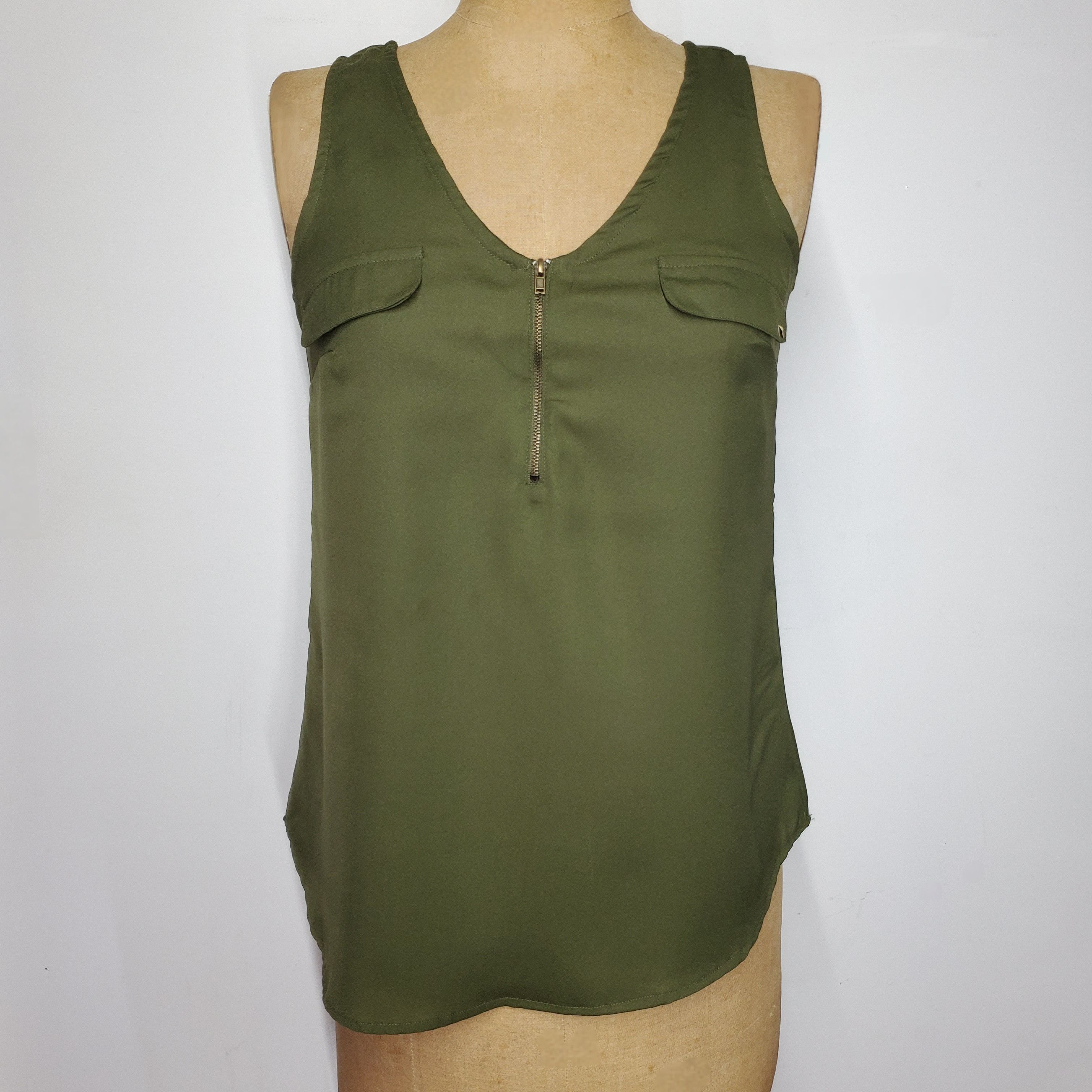 Other Fashion Web Size M Tank Top Army Green Chiffon V Neck Faux Size M / US 6-8 / IT 42-44 - 5 Thumbnail