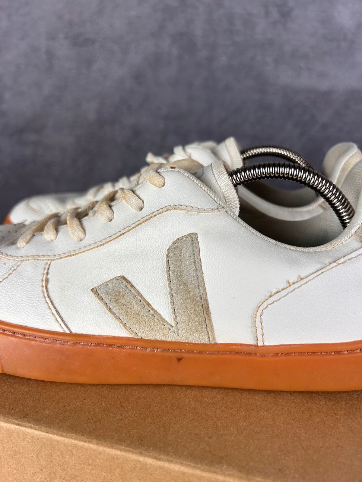 Designer × Veja Wata Veja cream brown leather sneakers big logo Size US 7 / IT 37 - 3 Thumbnail