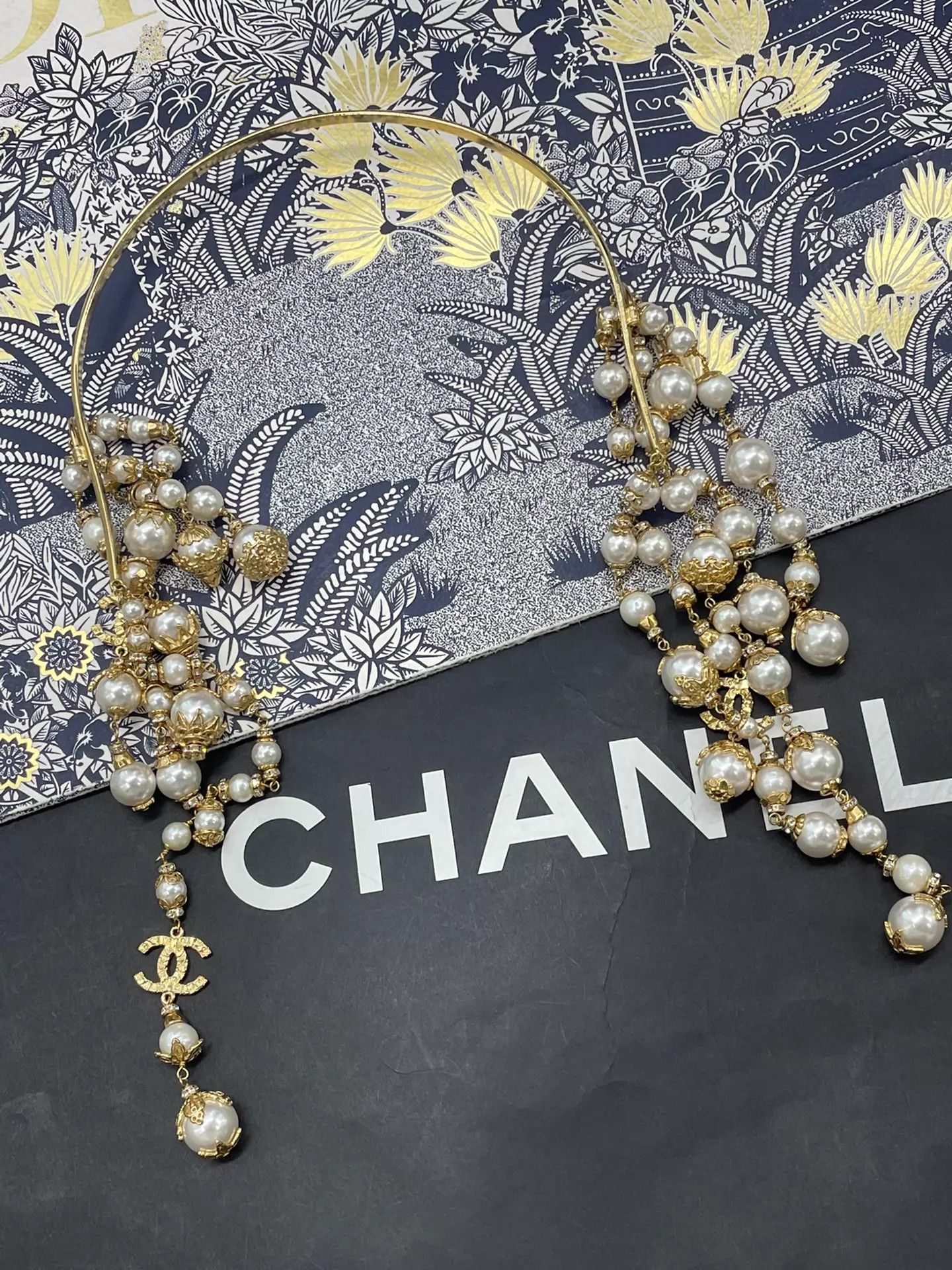 Chanel Chanel Castle Series Pearl Tassel Chain Headband Size ONE SIZE - 4 Thumbnail