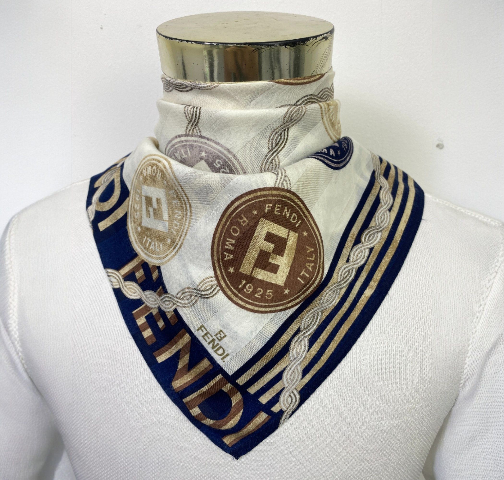 Fendi Vintage Fendi Handkerchief / Neckerchief KT0081 Size ONE SIZE - 1 Thumbnail
