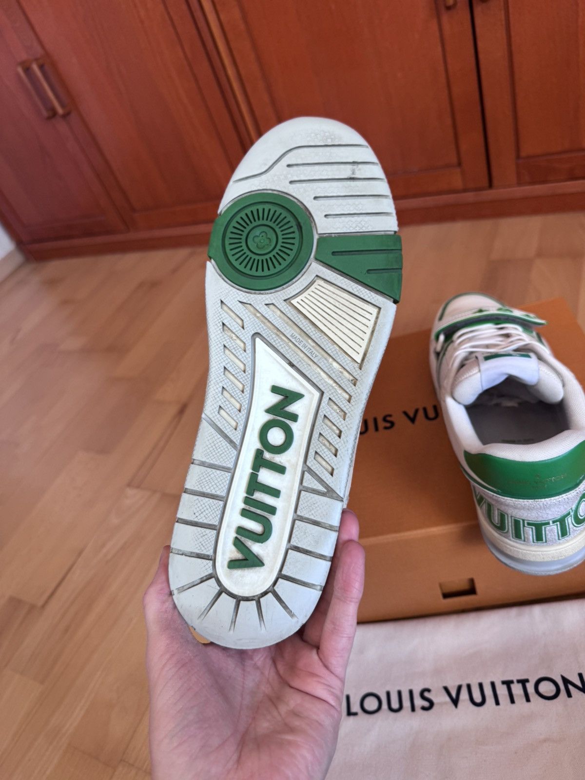 Louis Vuitton Louis Vuitton LV Trainer White Green Velcro Strap Size US 10.5 / EU 43-44 - 10 Thumbnail