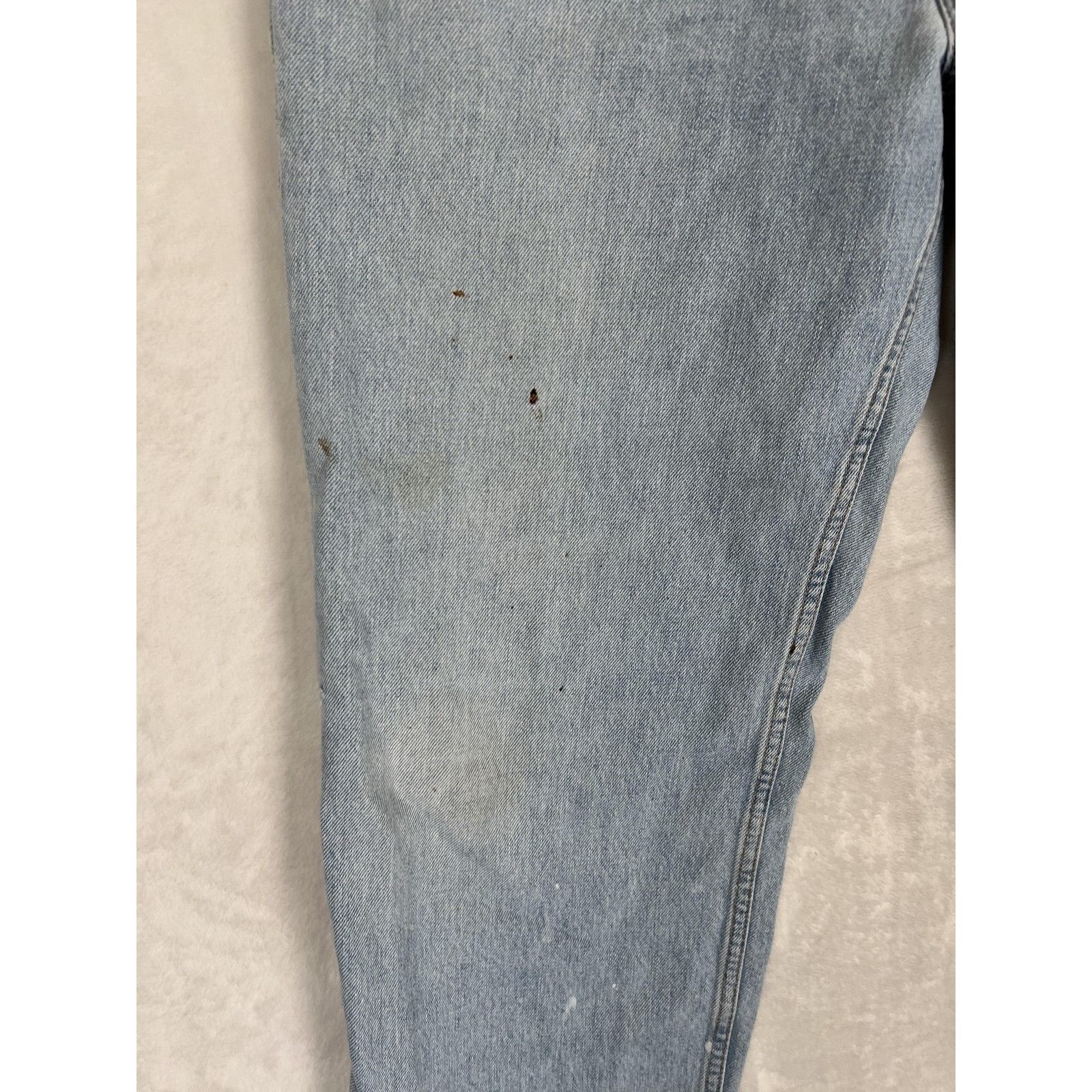 Levi's VTG Levis 550 Jeans Mens 36x34 Blue Light Wash Relaxed Fit T Size US 36 / EU 52 - 3 Thumbnail