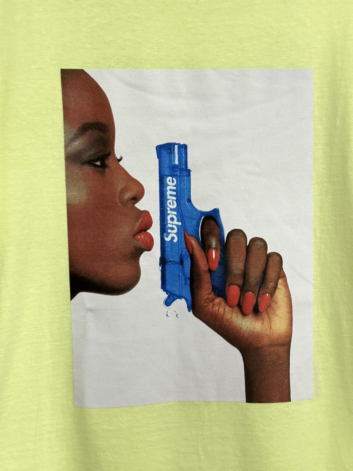 Supreme Supreme Water Pistol Tee Size US S / EU 44-46 / 1 - 2 Thumbnail
