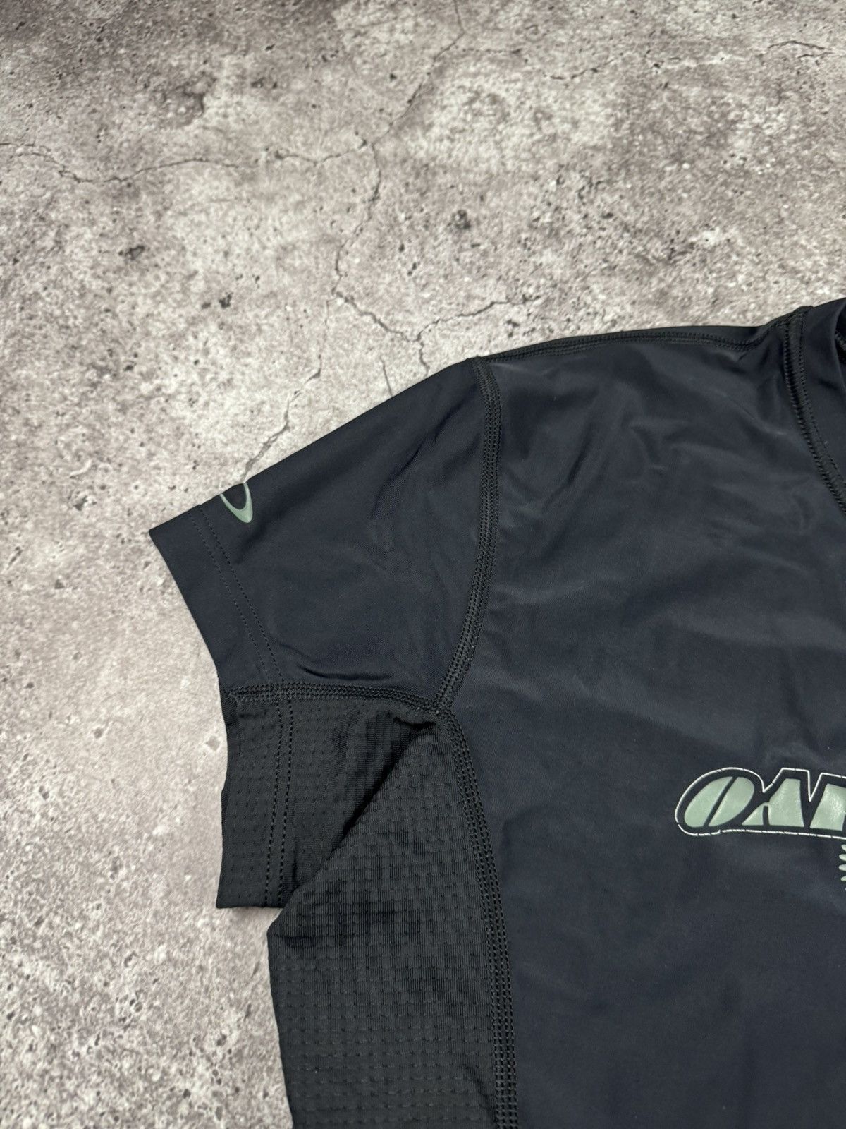 Oakley Oakley printed thermo rash guard gorpcore Y2K women’s Size M / US 6-8 / IT 42-44 - 3 Thumbnail