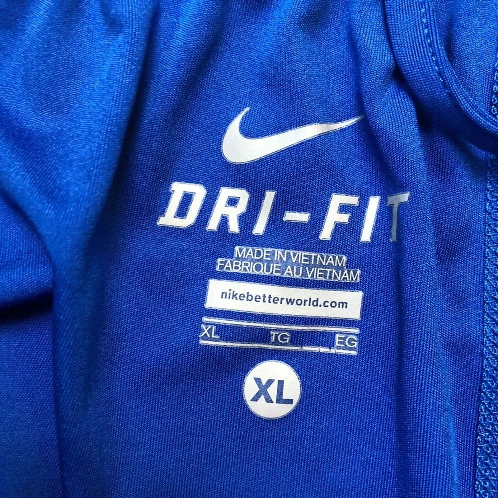 Nike × Vintage Nike Sportswear Shorts XL Swoosh Pocketed Dri Fit Gym Pants Size US 33 - 4 Thumbnail