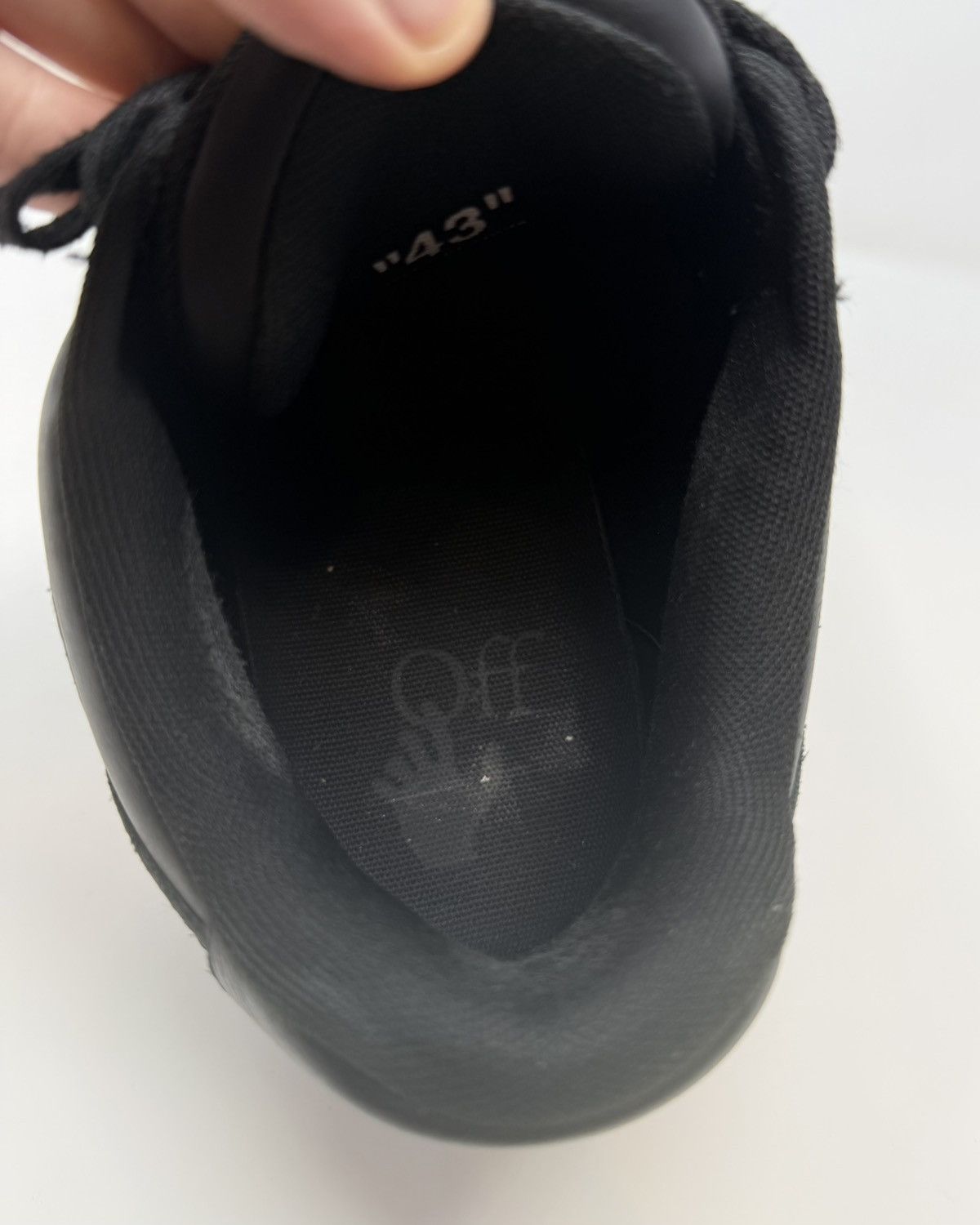 Off-White Off-White Out Of Office “For Walking” Sneaker Black/White Size US 10 / EU 43 - 9 Thumbnail