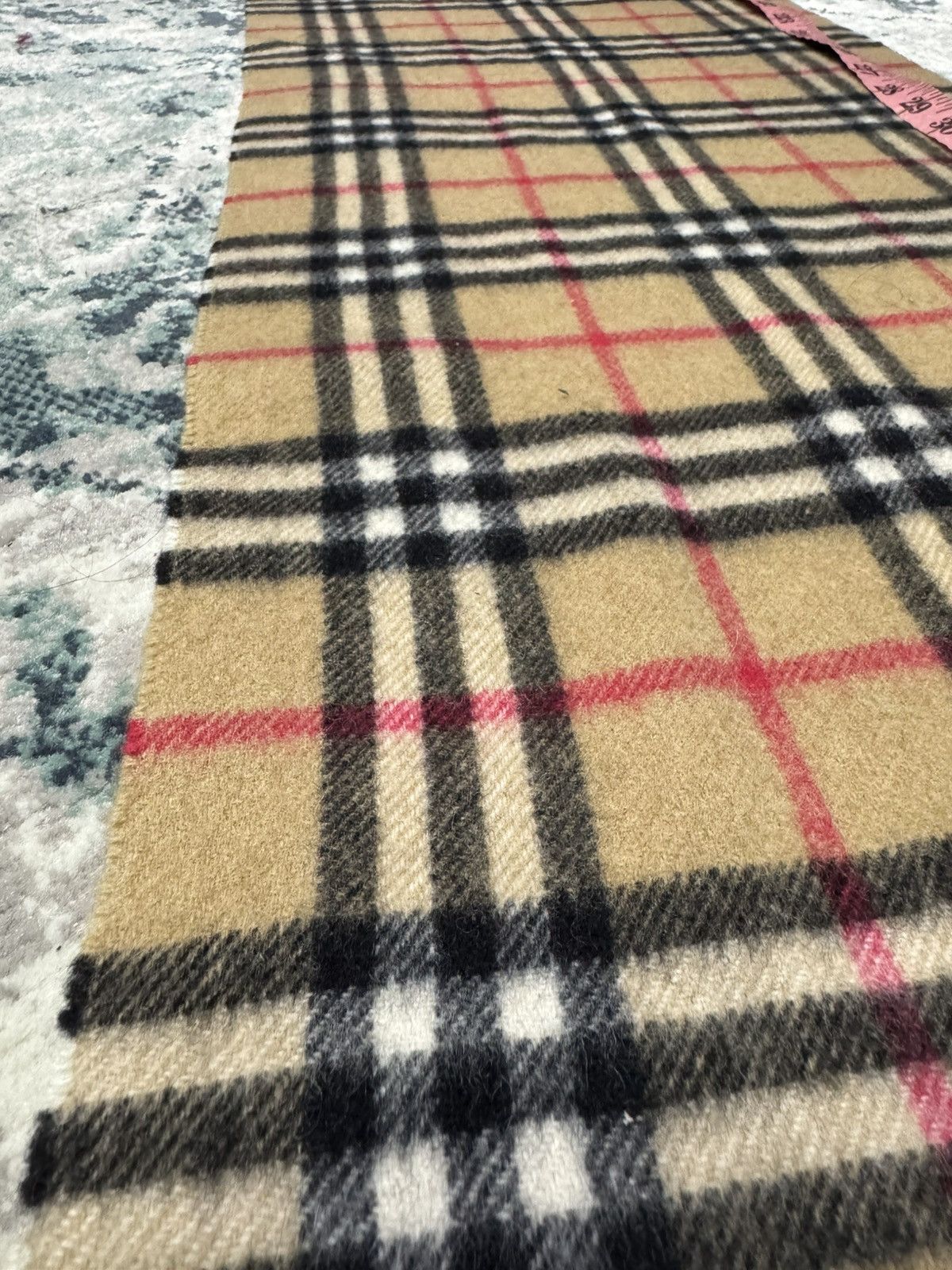 Burberry VINTAGE BURBERRY NOVA CHECK CASHMERE SCARF MUFFLER Size ONE SIZE - 6 Thumbnail