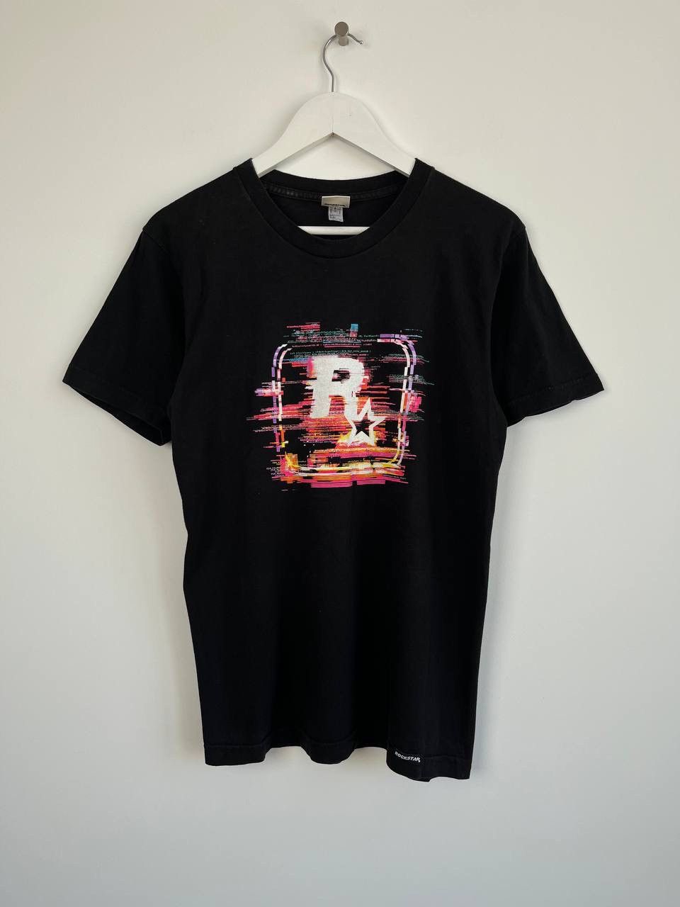 Rockstar Games Vintage Rockstar Games GTA V RDR2 Black Tee Size US M / EU 48-50 / 2 - 1 Thumbnail