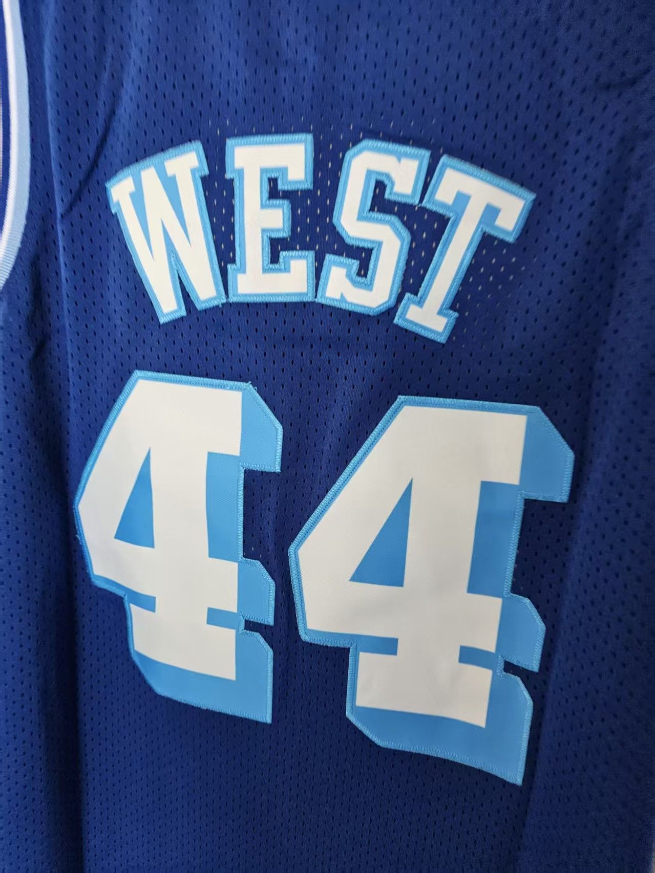 NBA Lakers #44 Jerry AlanWest Jersey Vintage Size US XL / EU 56 / 4 - 4 Thumbnail