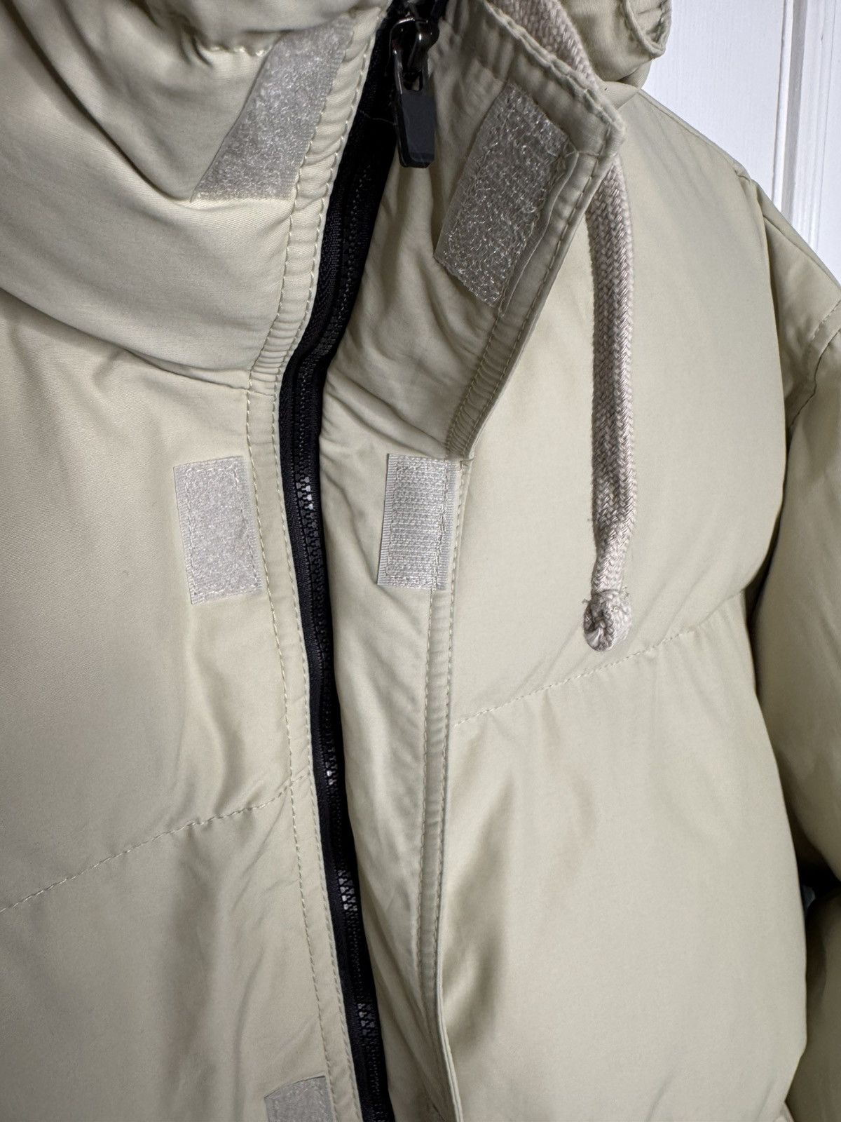 Fear of God Fear of God ESSENTIALS Puffer Size US XL / EU 56 / 4 - 9 Thumbnail