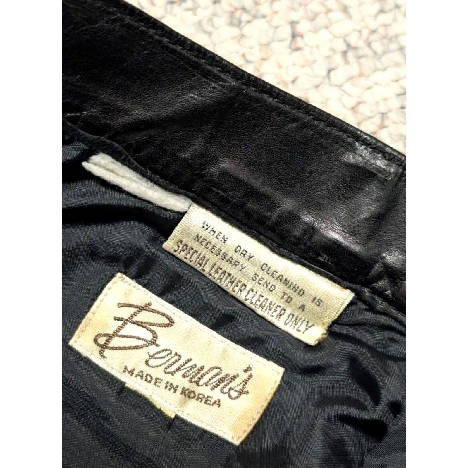 Lee VINTAGE leather pants Lee Women's Pants 28x28 Black Leather 1980s 1990s Girls Womens Size 28" / US 6 / IT 42 - 5 Thumbnail