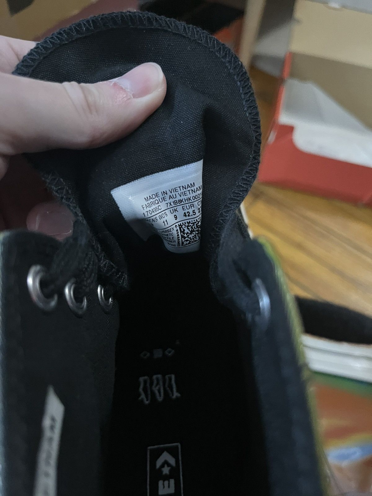 Converse Converse iridescent chucks Size US 9 / EU 42 - 12 Thumbnail