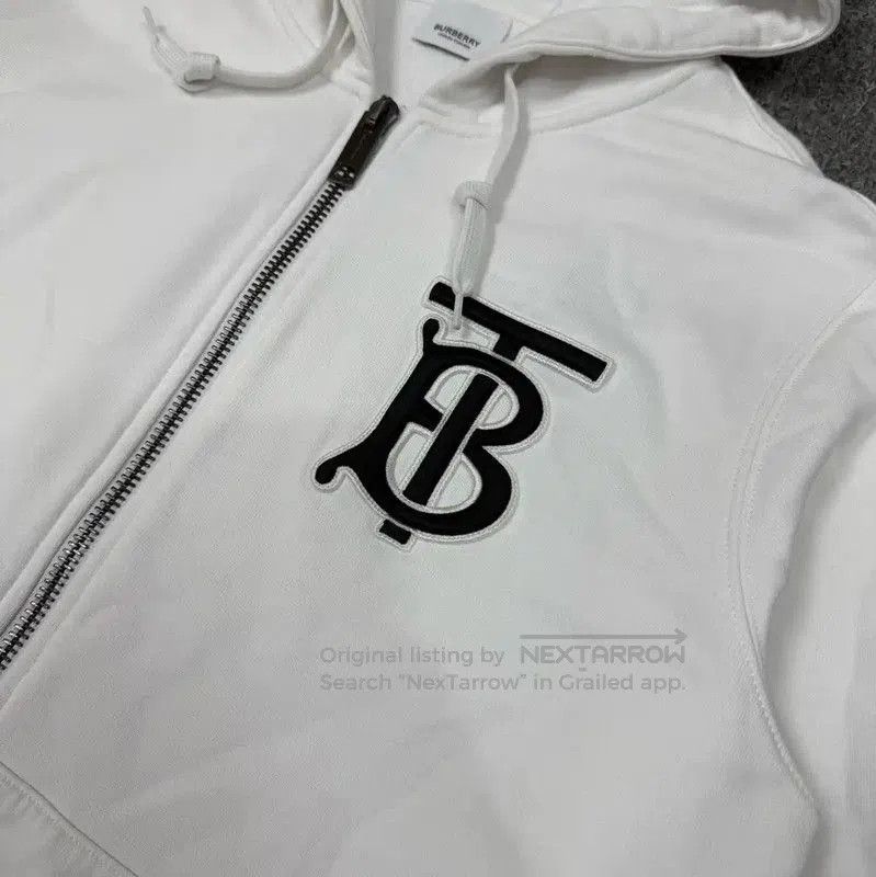 Burberry Burberry White Cotton Women's Hoodie. Size S / US 4 / IT 40 - 3 Thumbnail