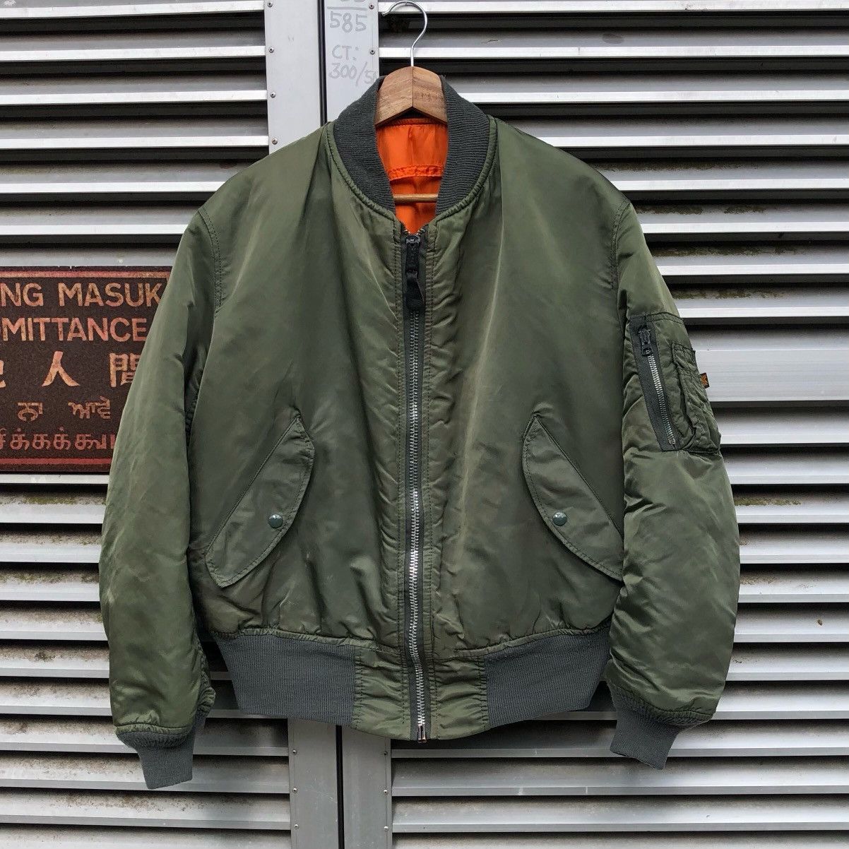 image of VTG Alpha Industries Flyer’S Intermediate Ma-1 Bomber Jacket in Green, Men's (Size Large)