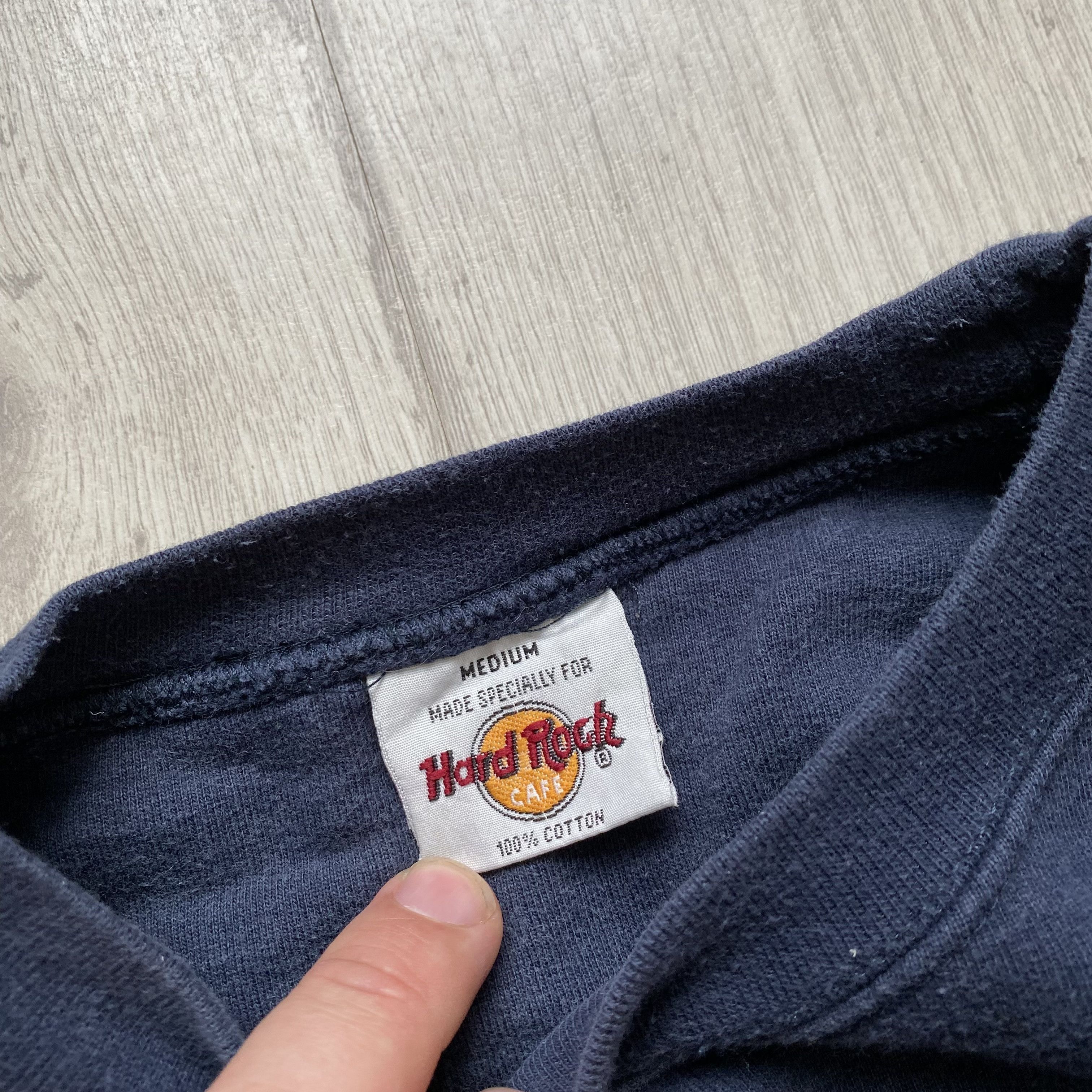 Hard Rock Cafe Vintage 90s Hard Rock Cafe Sweatshirt Center logo Size US M / EU 48-50 / 2 - 6 Thumbnail