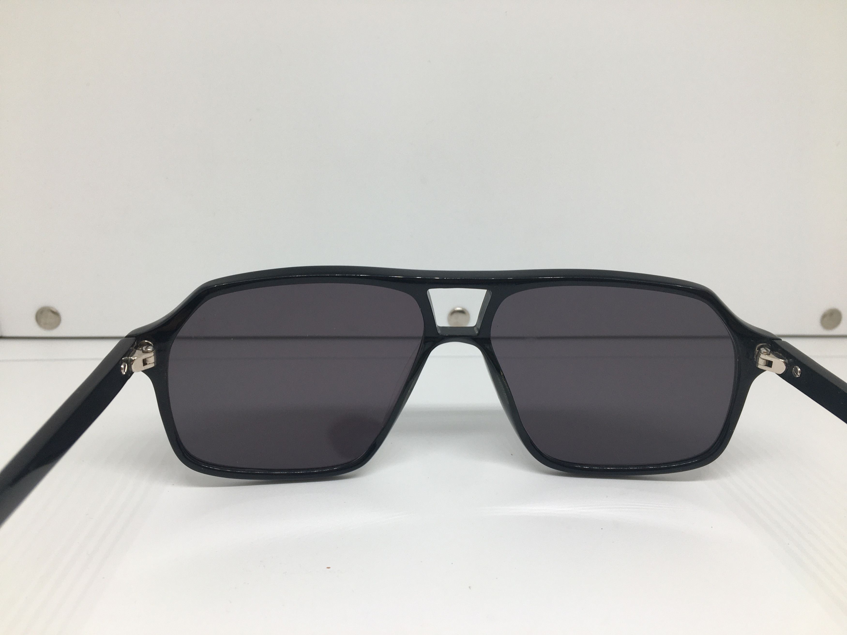 Vintage Vintage Black Aviator Sunglasses Frame Size ONE SIZE - 4 Thumbnail