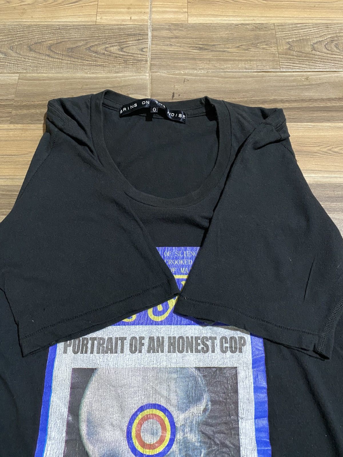 Japanese Brand BRING ON THE NOISE PORTRAIT OF AN HONEST COP SHORT TEE Size US S / EU 44-46 / 1 - 5 Thumbnail