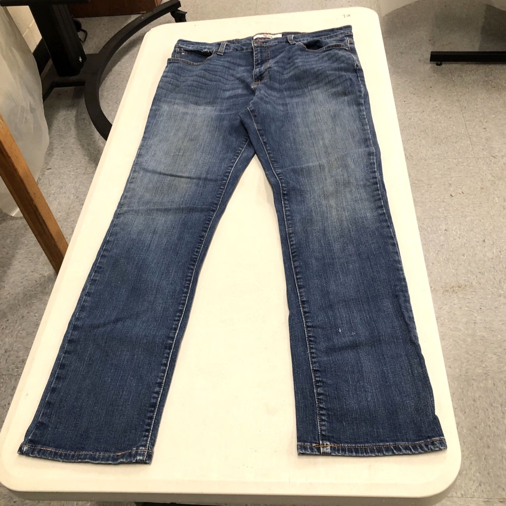 Tommy Hilfiger Tommy Hilfiger Jeans Men’s 34x31 Slim Straight Blue Denim 5-Pocket Logo USA College School Cowboy Size US 34 / EU 50 - 3 Thumbnail