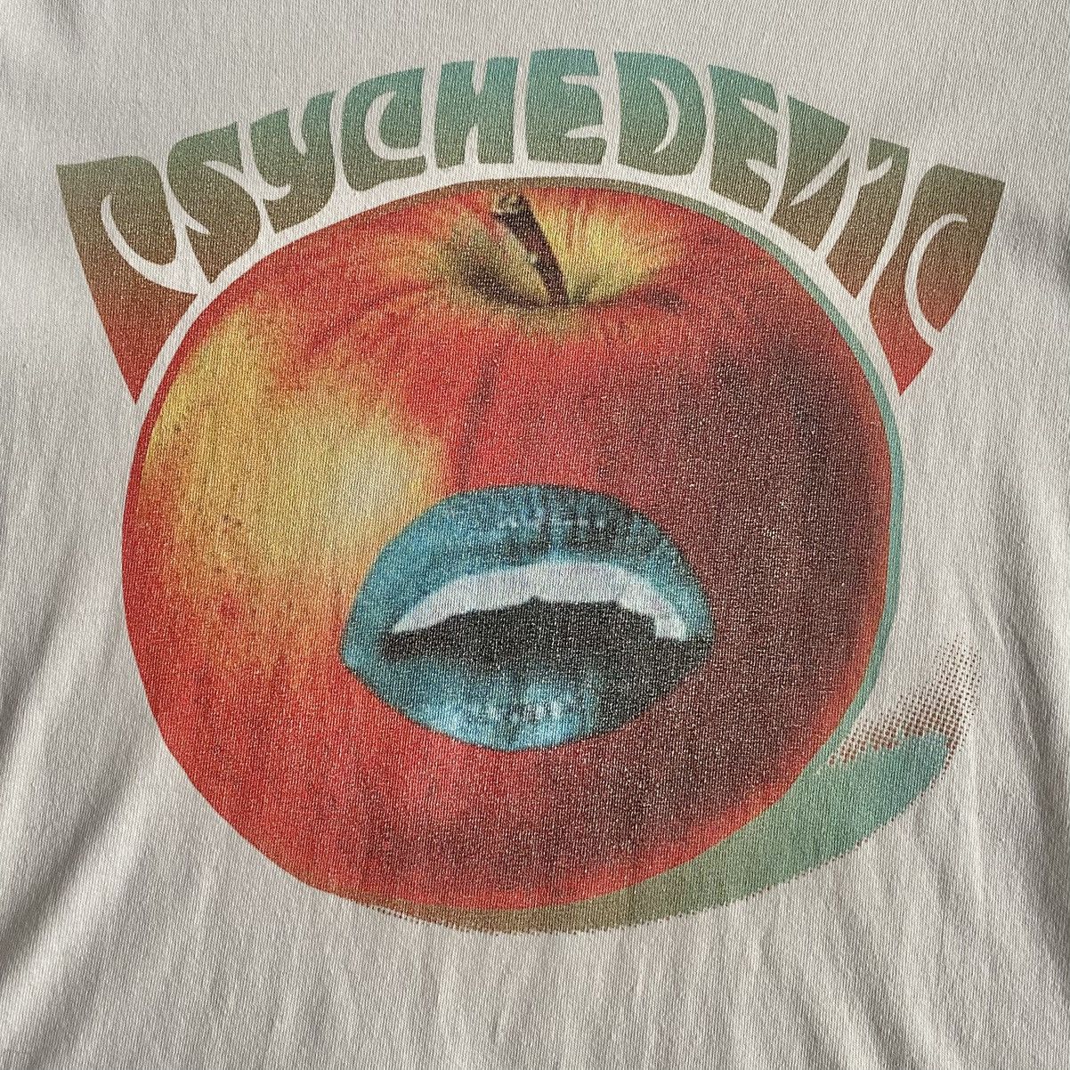 Undercover SS17 Psychedelic Apple T Shirt Size US S / EU 44-46 / 1 - 3 Thumbnail