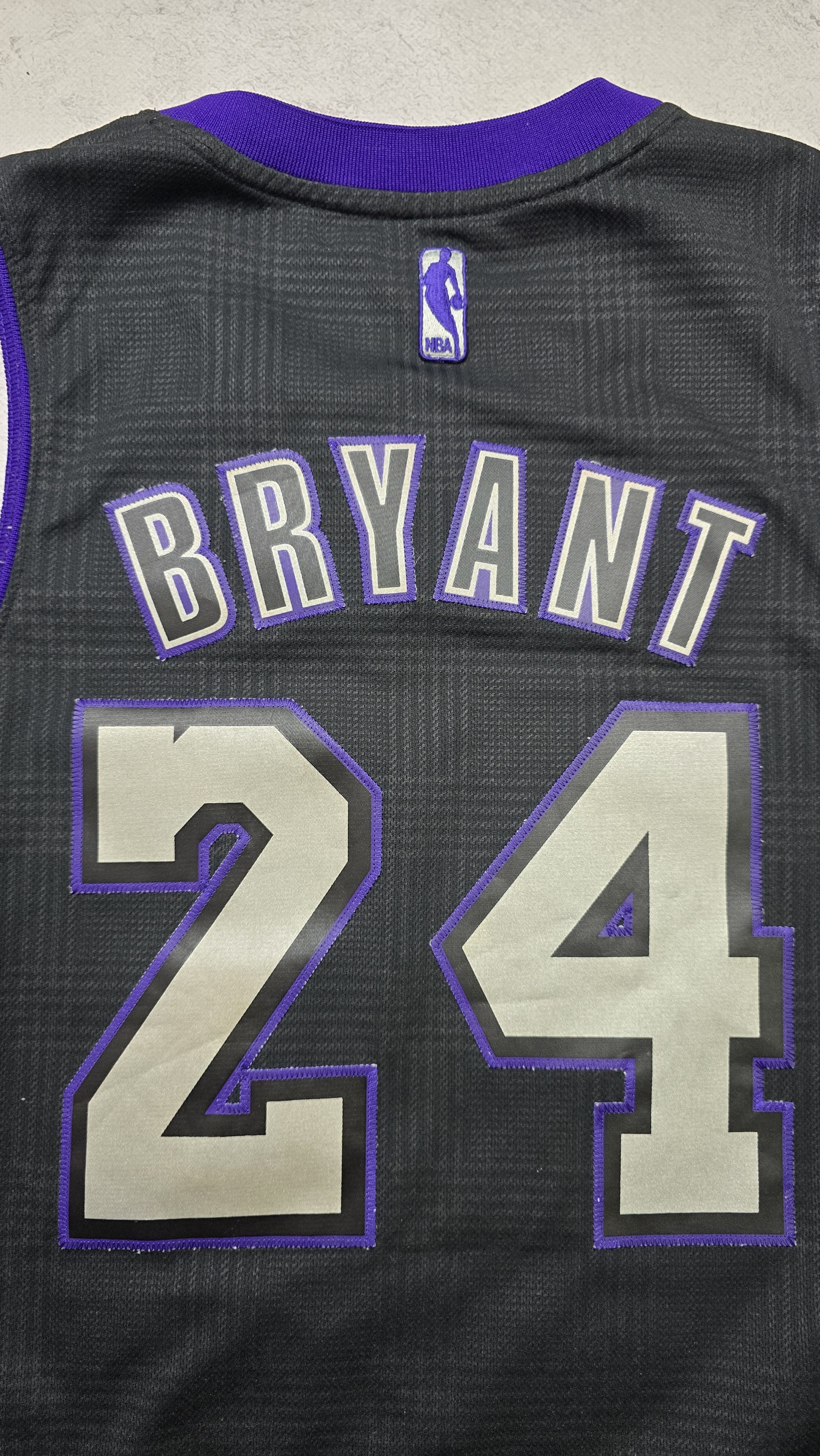 Adidas Kobe Bryant 24 LA Lakers Black Purple Limited Edition Jersey Size US S / EU 44-46 / 1 - 5 Thumbnail