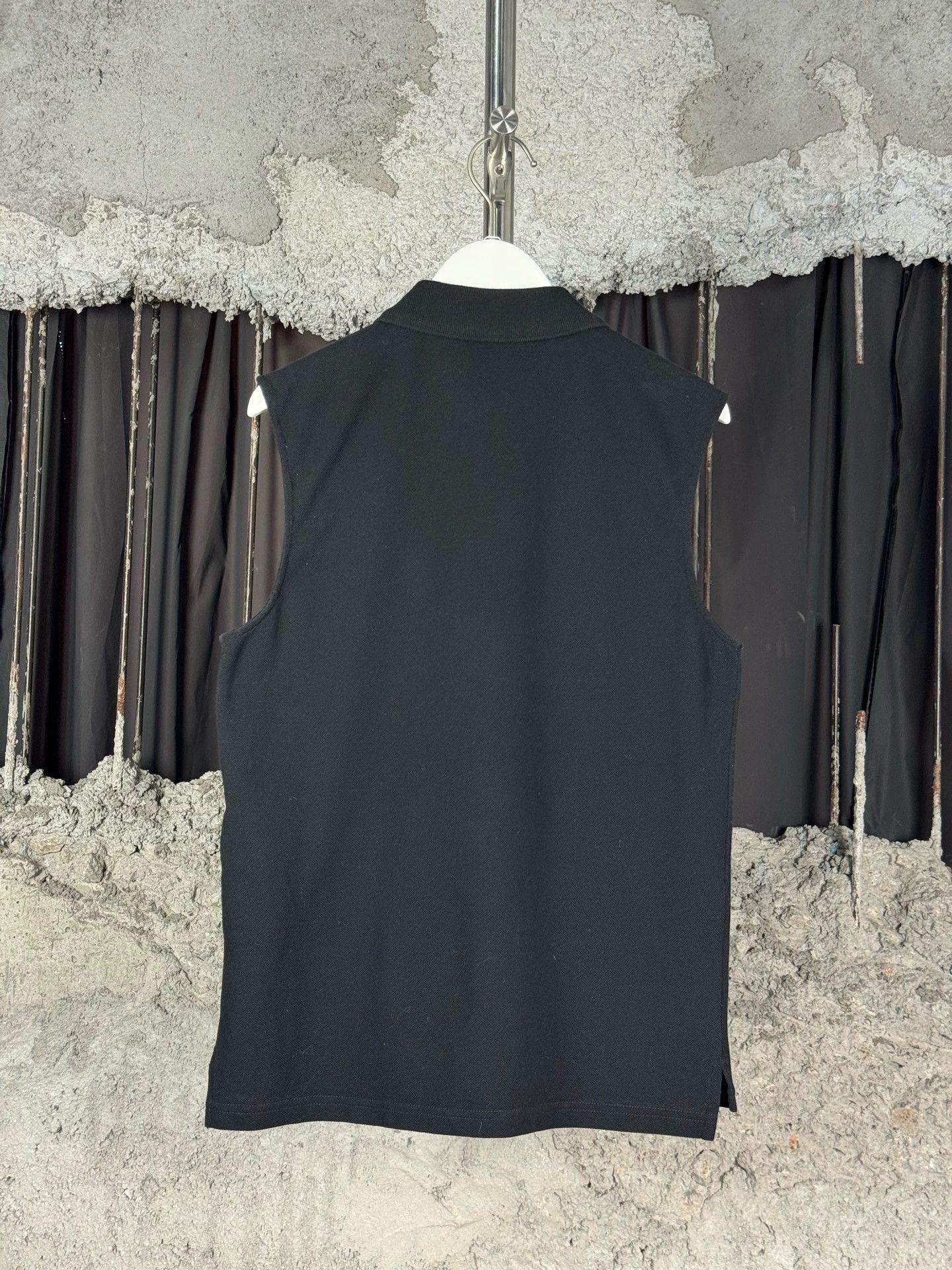 Saint Laurent Paris SLP Embroidered Logo Sleeveless Shirt s 99 New Size S / US 4 / IT 40 - 2 Thumbnail