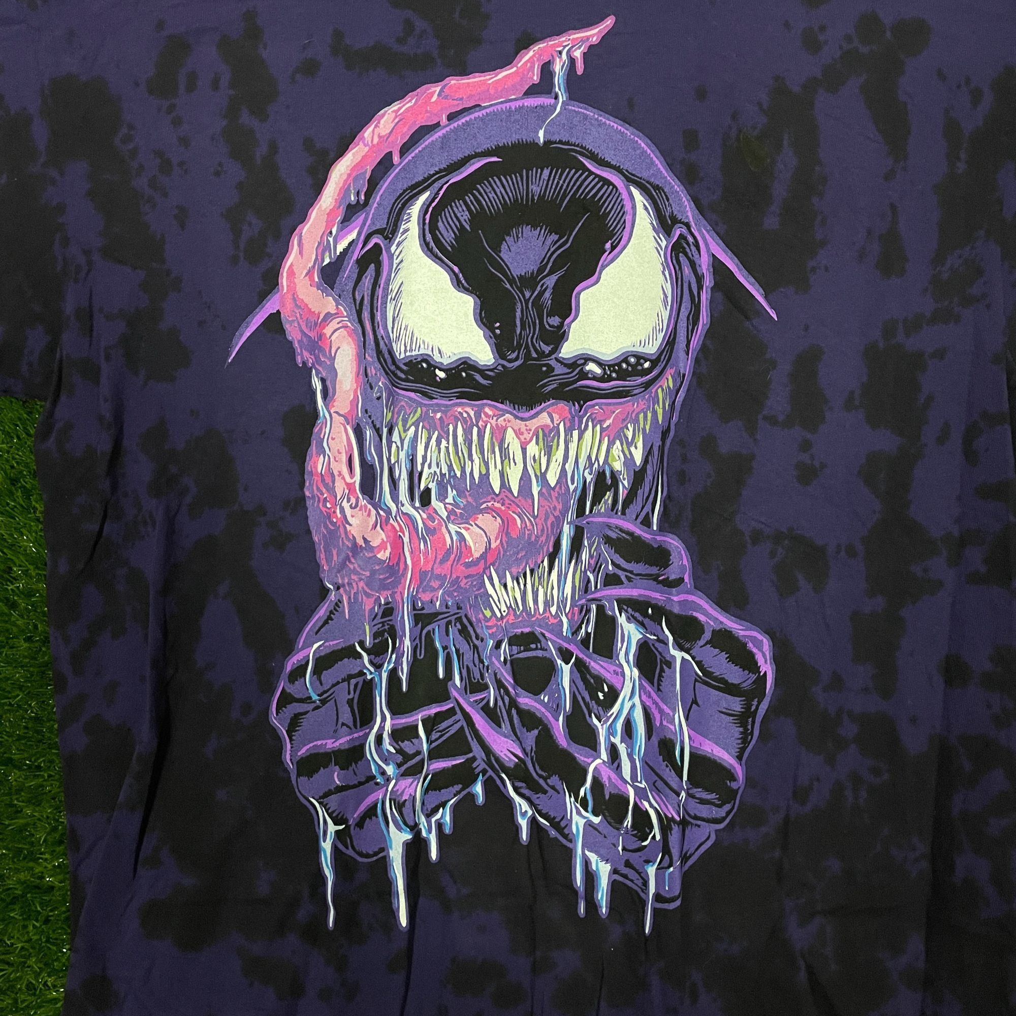 Marvel Comics Marvel, Venom, Comic Graphic Tie-dye T-shirt size XL Size US XL / EU 56 / 4 - 2 Thumbnail