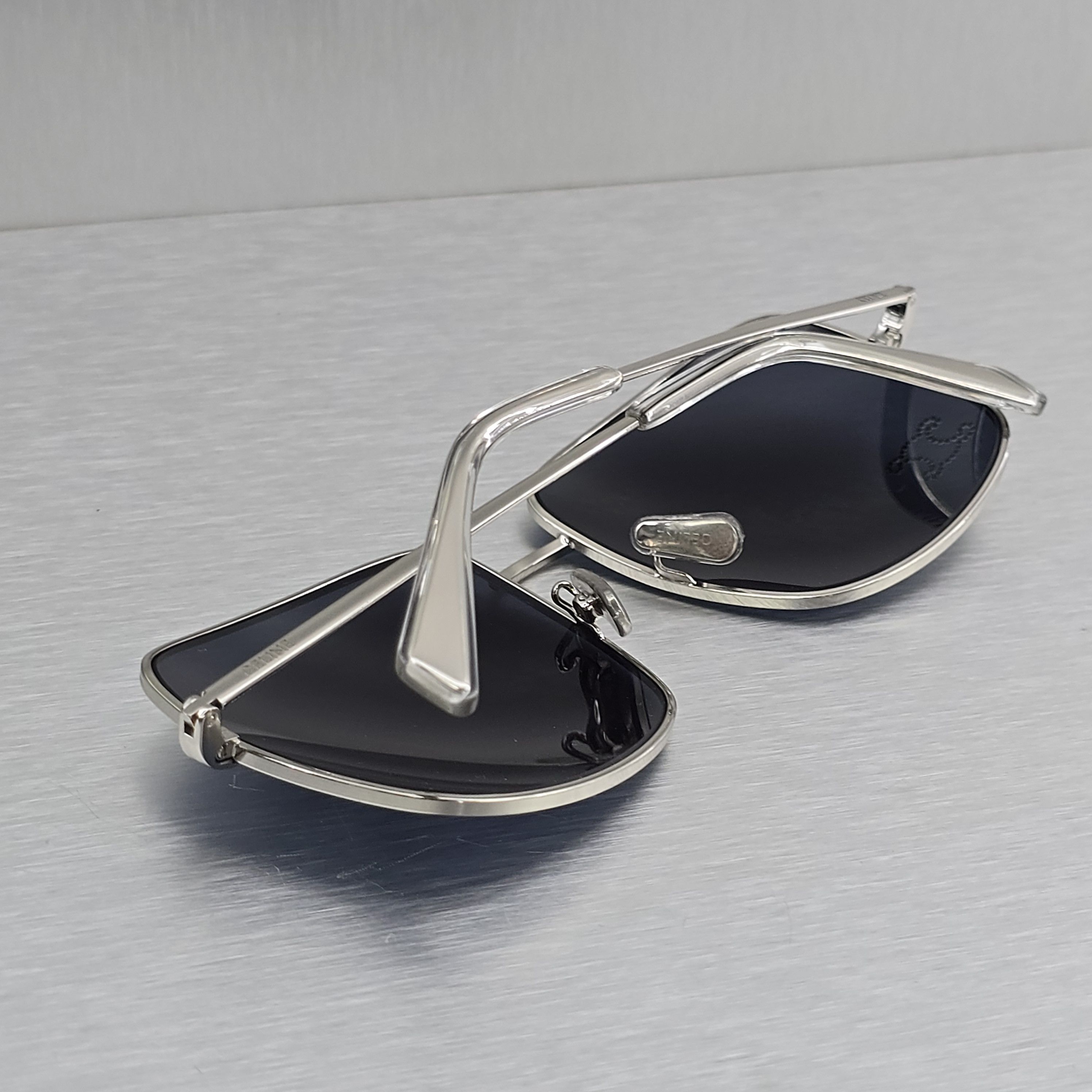 Celine CELINE CL40284U 16V Rhinestone Triomphe Size ONE SIZE - 4 Thumbnail