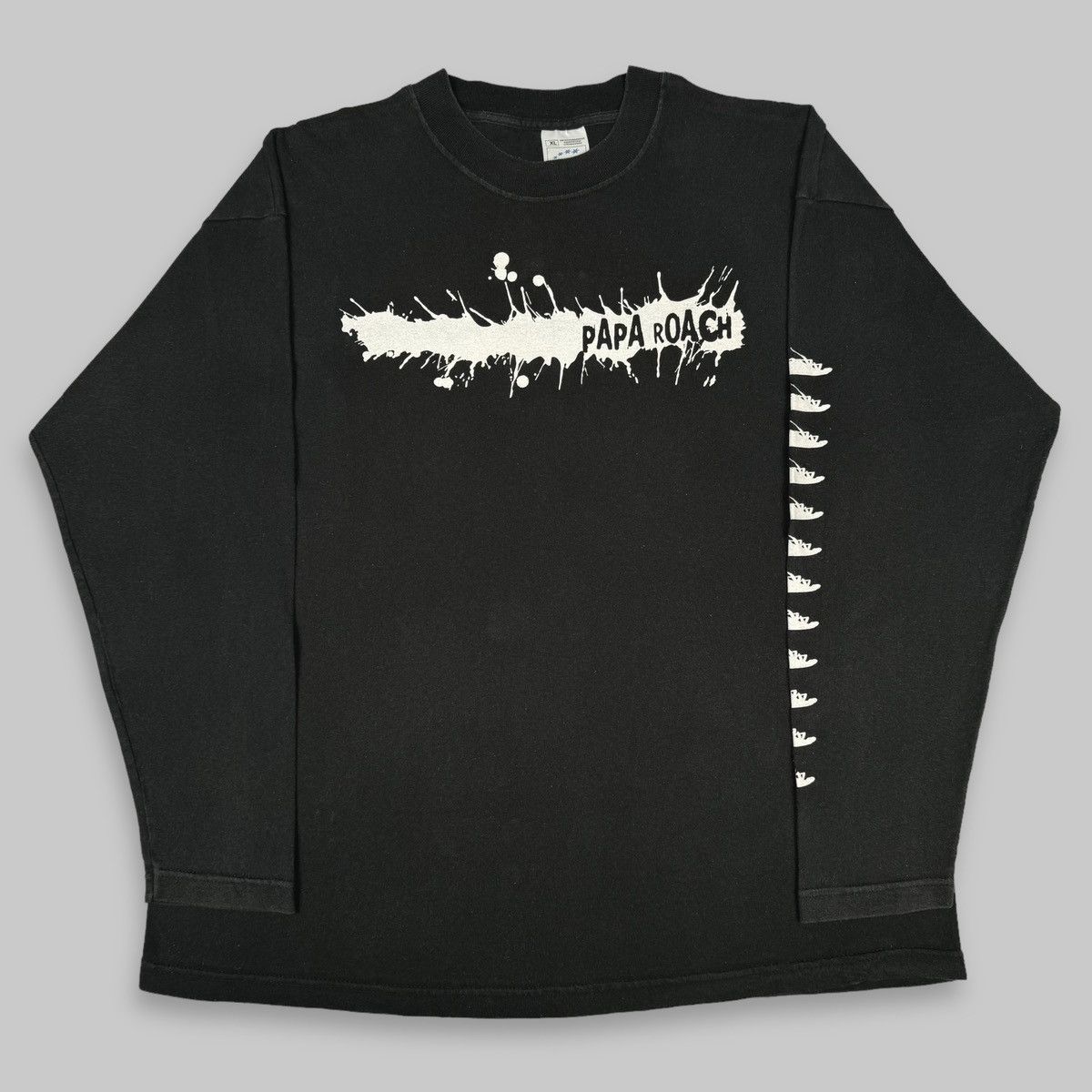 Band Tees Vintage 2000 Papa Roach ‘Cockroach’ Screen Stars LS T Shirt Size US XL / EU 56 / 4 - 1 Thumbnail