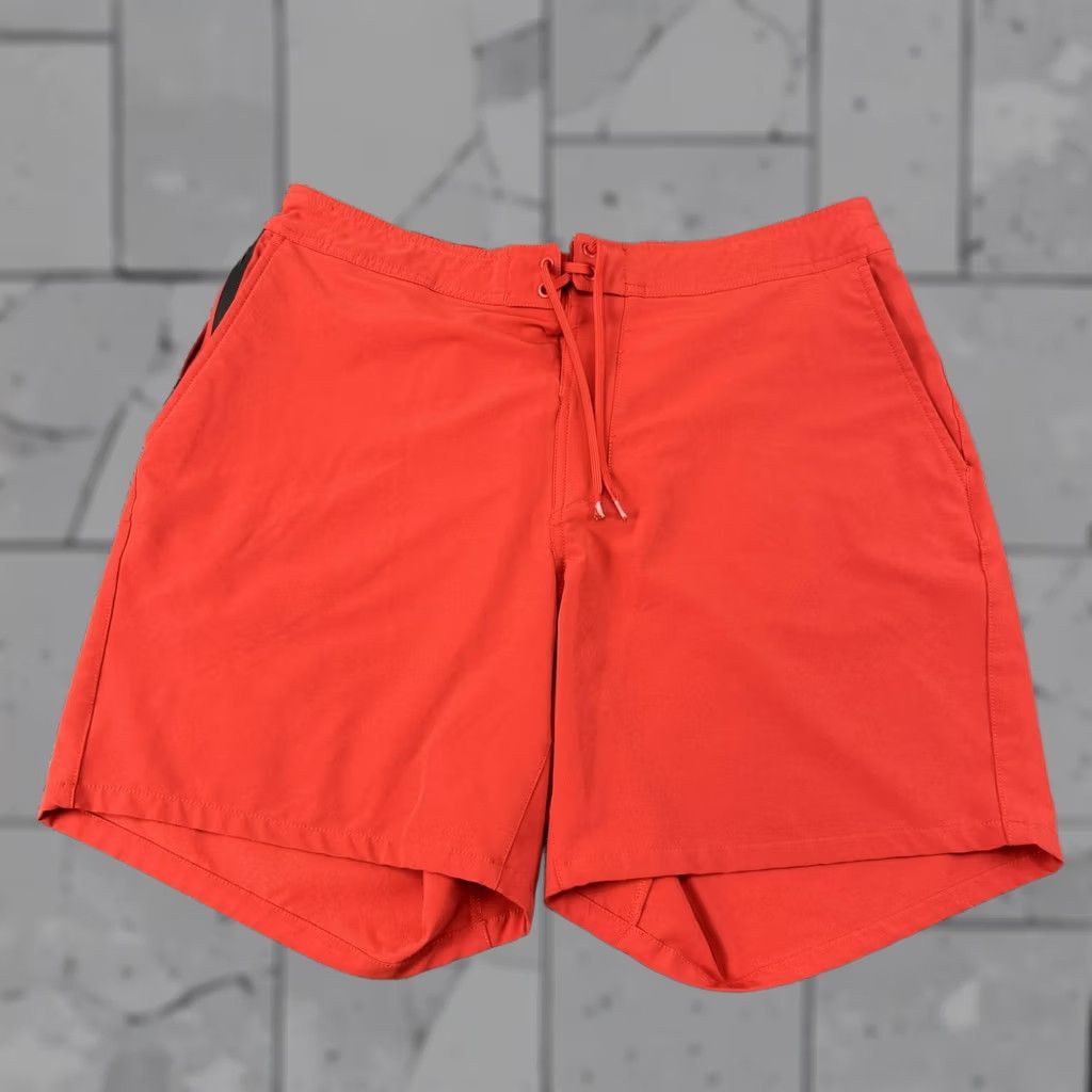 Ten Thousand Ten Thousand Foundation Shorts Mens XL Red 7" Inseam Athletic Running Training Size US 36 / EU 52 - 1 Thumbnail
