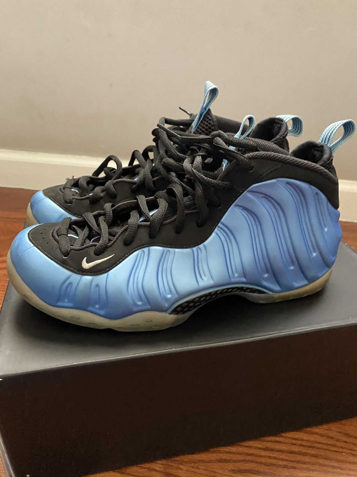 Nike Nike Air Foamposite One University Blue Size US 9 / EU 42 - 2 Thumbnail