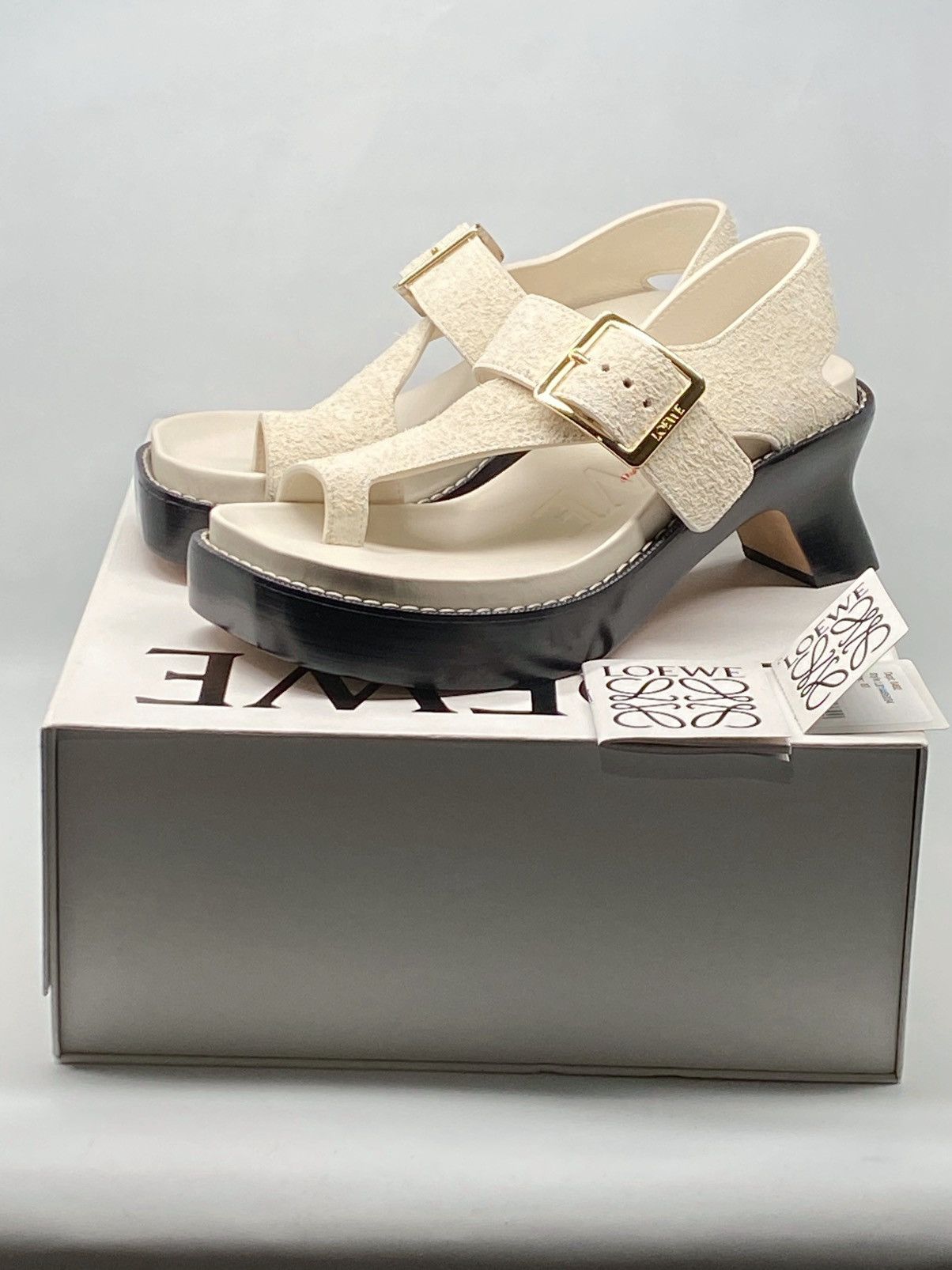 Loewe Loewe Ease heel suede sandal size 37 Size US 7 / IT 37 - 12 Thumbnail