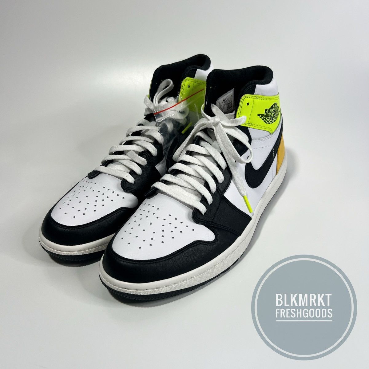 Jordan Brand Nike Air Jordan 1 High Golf Shoe White Black Volt Gold Size US 13 / EU 46 - 2 Thumbnail