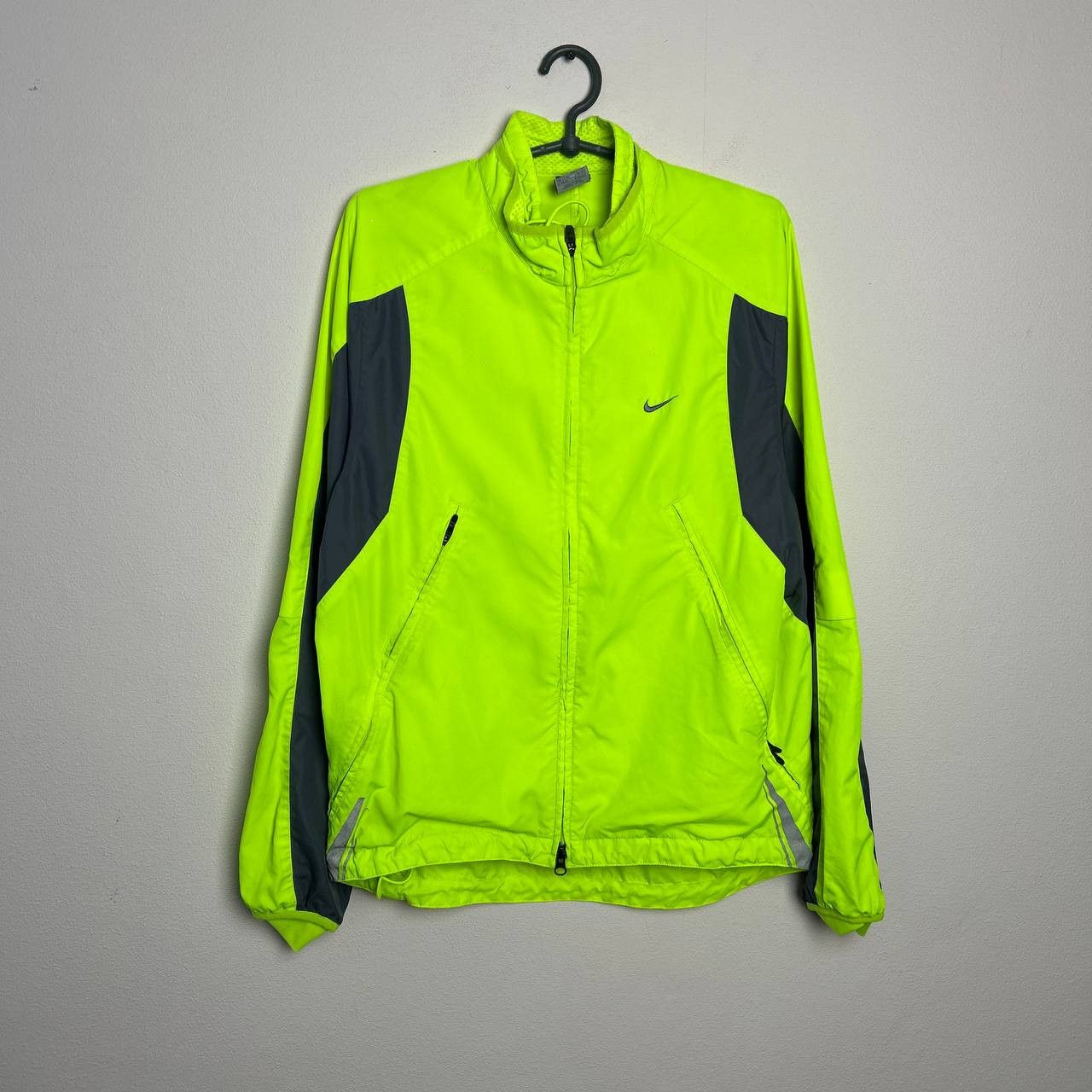 Nike Vintage Nike Dri Fit Nylon sportswear training jacket Size US M / EU 48-50 / 2 - 1 Thumbnail