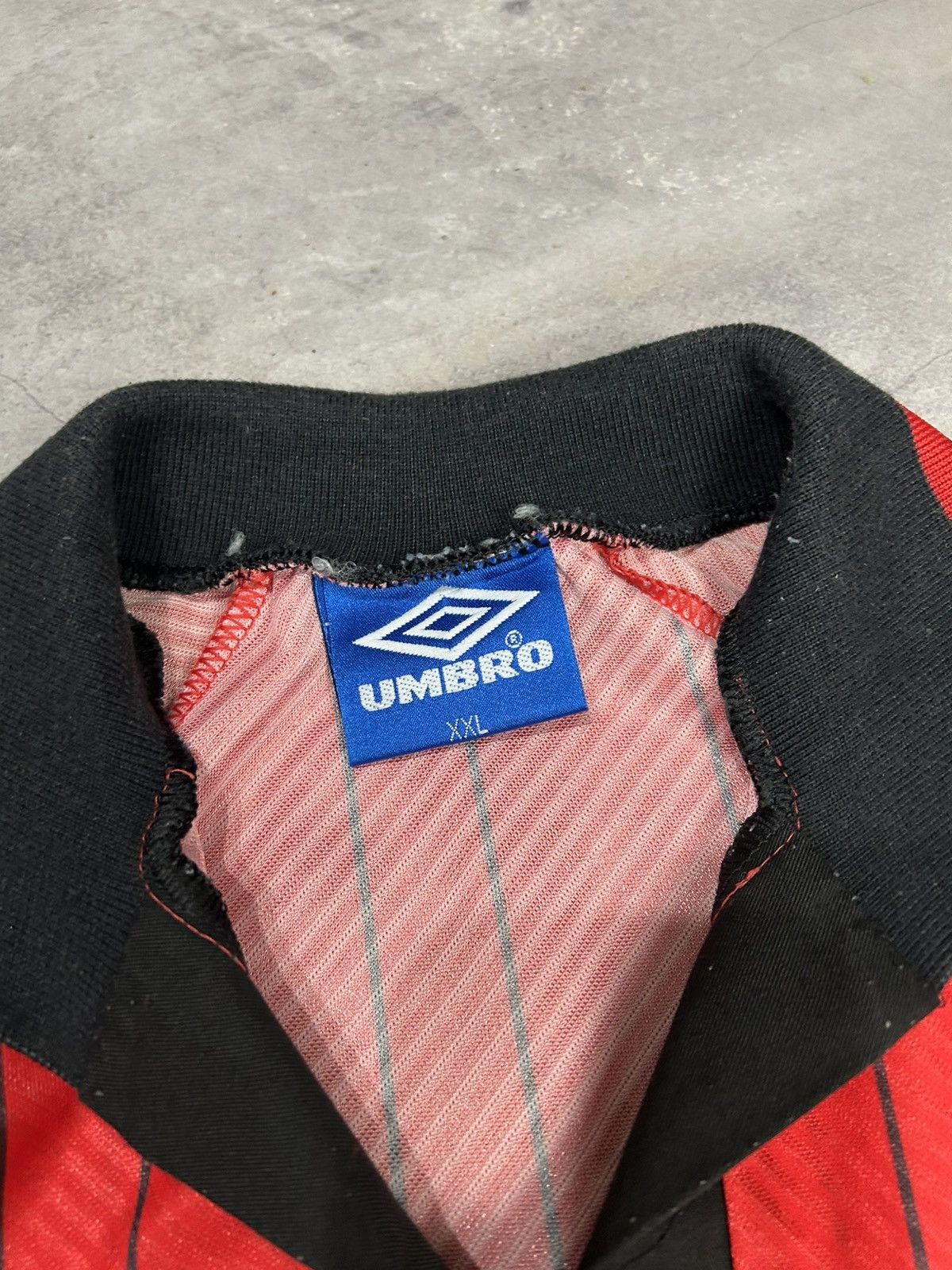 Umbro Ipswich Town Soccer Jersey Umbro Football Shirt RARE 1993/95 Size US XXL / EU 58 / 5 - 11 Thumbnail