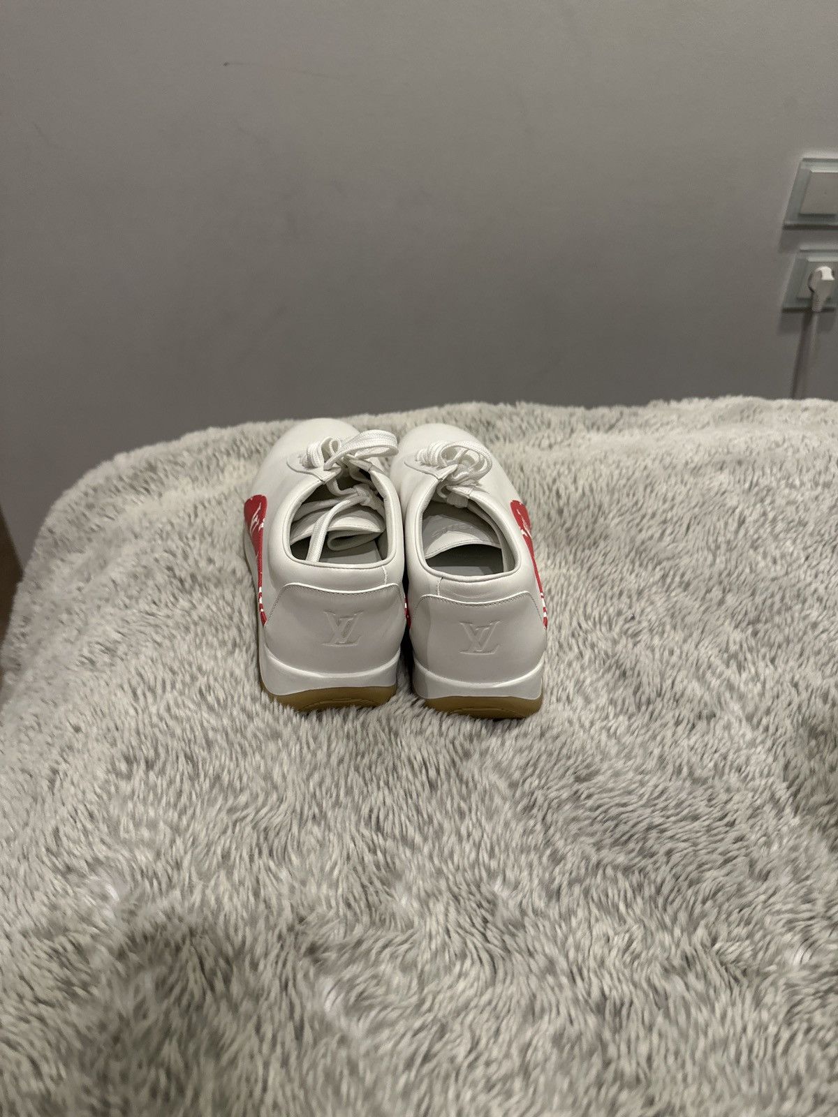Louis Vuitton × Supreme Louis Vuitton x Supreme Run Away Sneaker Size US 7.5 / EU 40-41 - 4 Thumbnail