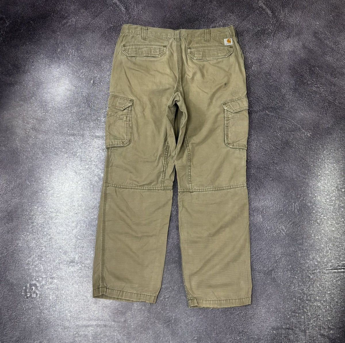 Carhartt Vintage Carhartt Y2K Khaki Hype Work Baggy Cargo Pants Size US 38 / EU 54 - 1 Thumbnail