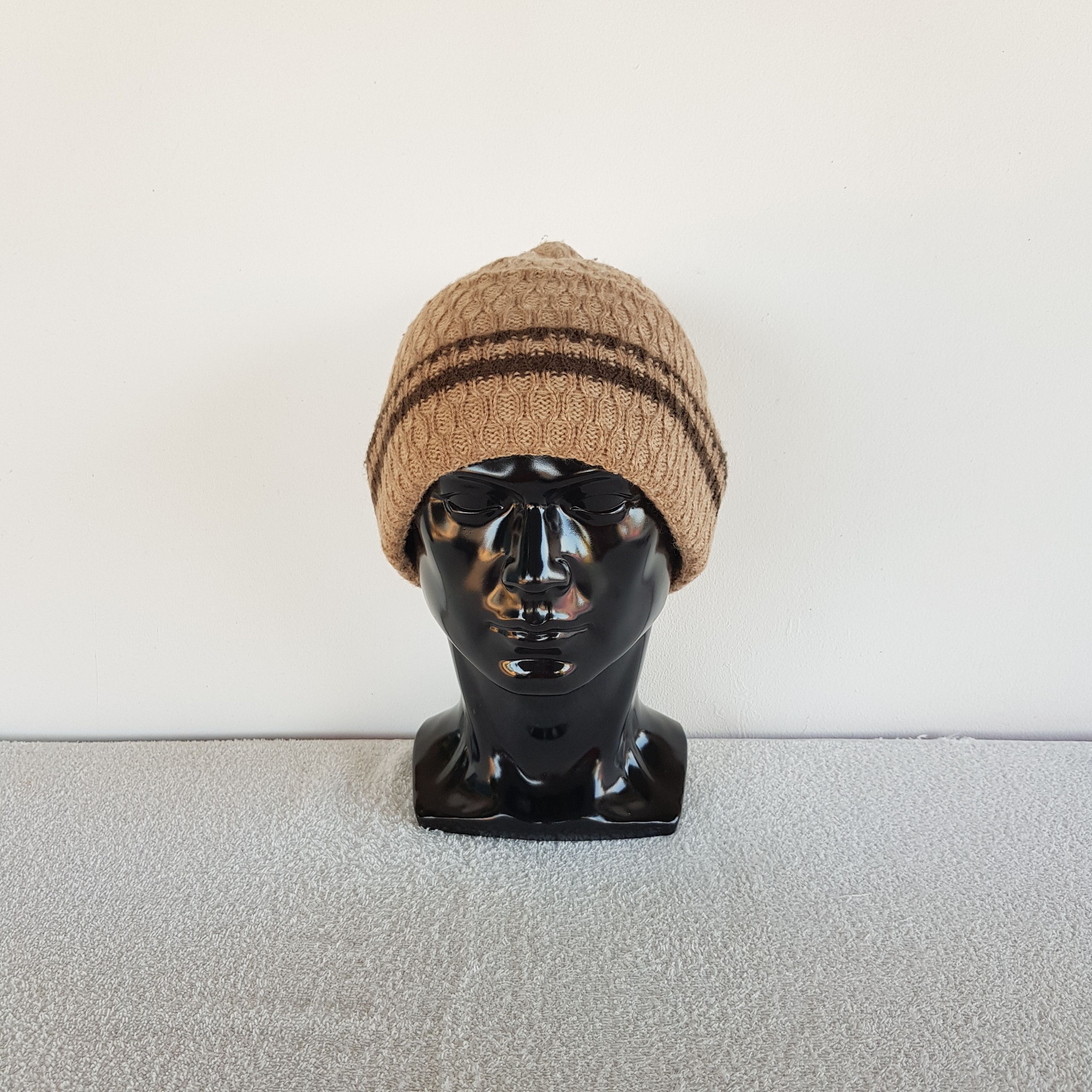 Mario Valentino Vintage Mario Valentino Hats Valentino Beanie Snow Caps Size ONE SIZE - 2 Thumbnail