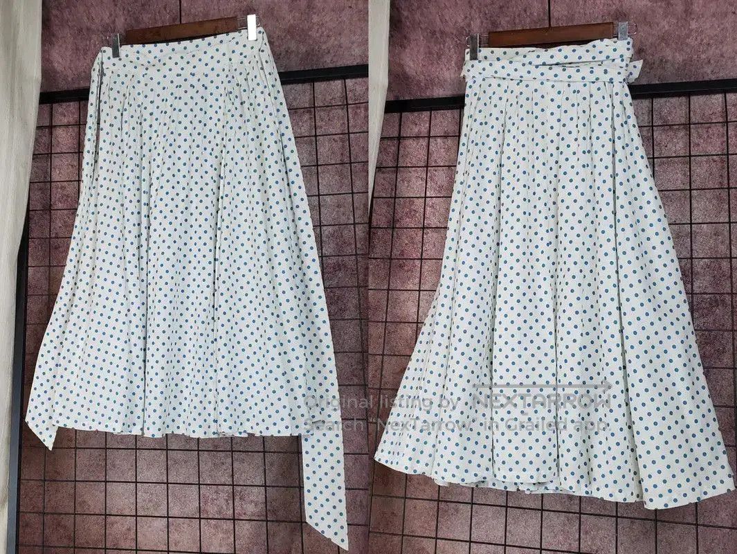 Dior Dior Pleated Dot Skirt for Women, Size L . Size 30" / US 8 / IT 44 - 1 Thumbnail