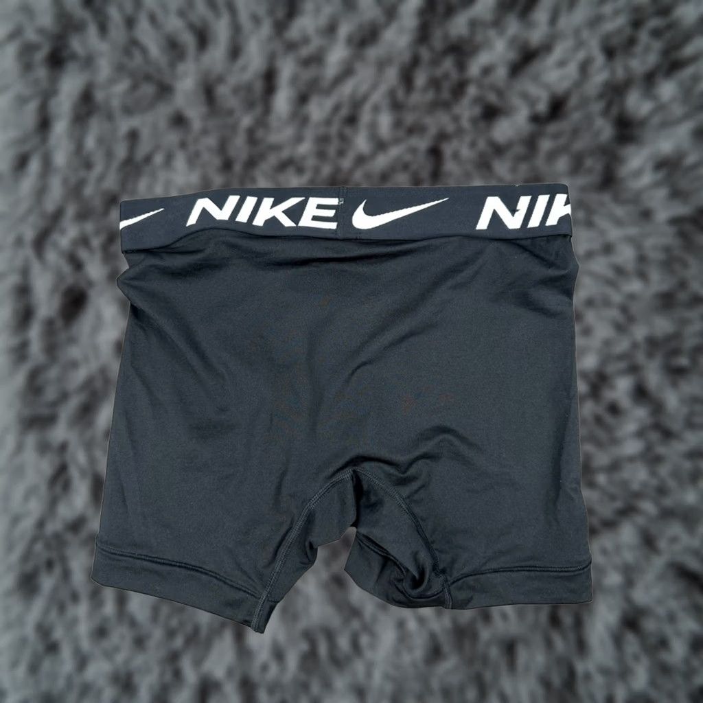 Nike Nike Microfiber Performance Boxer Brief Regular Small Black Men Underwear Boxers NWOT S Mens Black Boxer Briefs Size 36R - 1 Thumbnail