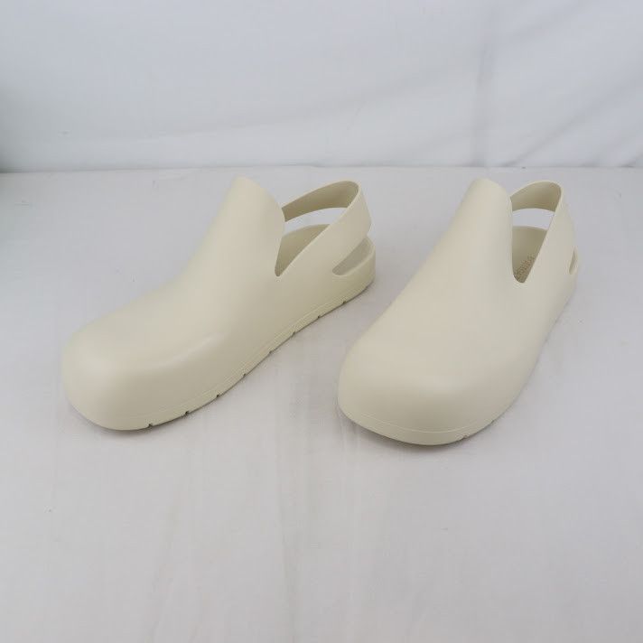 Bottega Veneta o1rshd1 Matt Rubber Puddle Sandal in Fondant Size US 11 / EU 44 - 10 Thumbnail