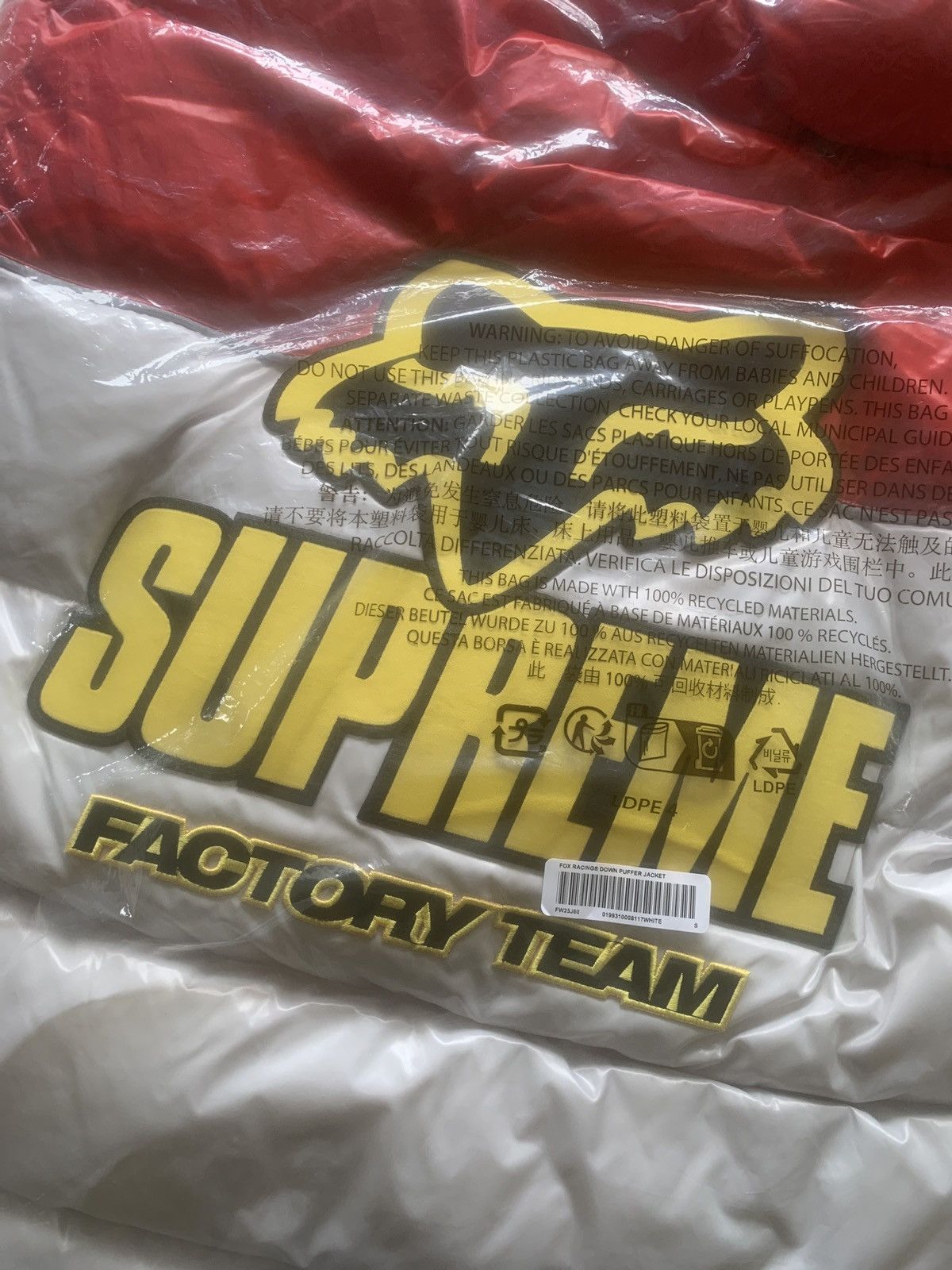 Fox Racing × Supreme Supreme x Fox Racing Down Puffer Jacket - White (Small) Size US S / EU 44-46 / 1 - 3 Thumbnail