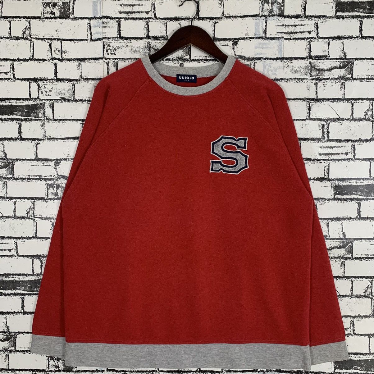 Designer × Uniqlo × Vintage Vintage Uniqlo Embroidery Logo Sweatshirt Crewneck Size XL / US 12-14 / IT 48-50 - 1 Thumbnail
