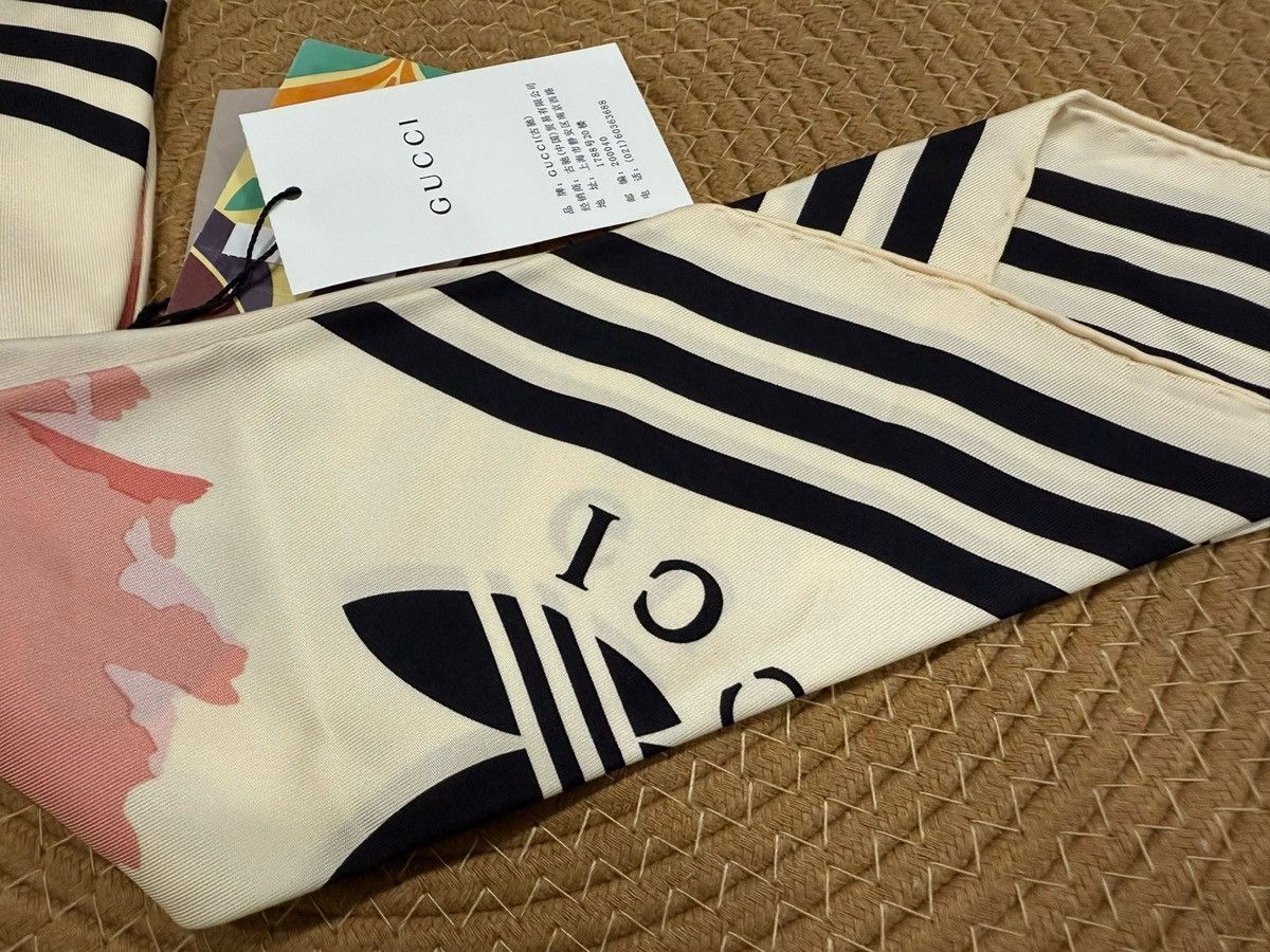 Gucci Gucci x Adidas Logo Hairband M/57 Silk Ivory hair scarf Size ONE SIZE - 7 Thumbnail