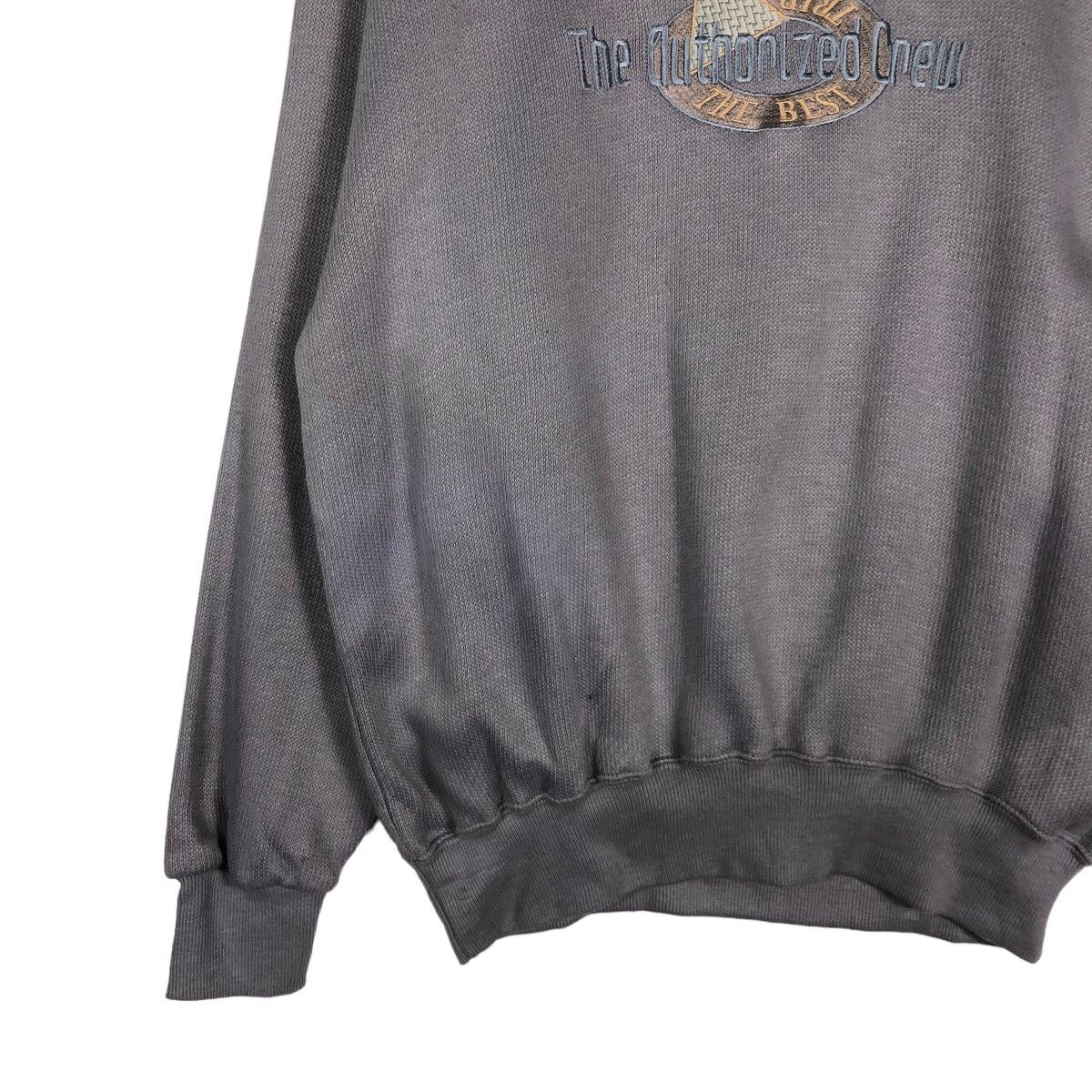 Japanese Brand 🔥Vintage Sweatshirt The Authrized Crew Embroidered Big Logo Size US M / EU 48-50 / 2 - 6 Thumbnail