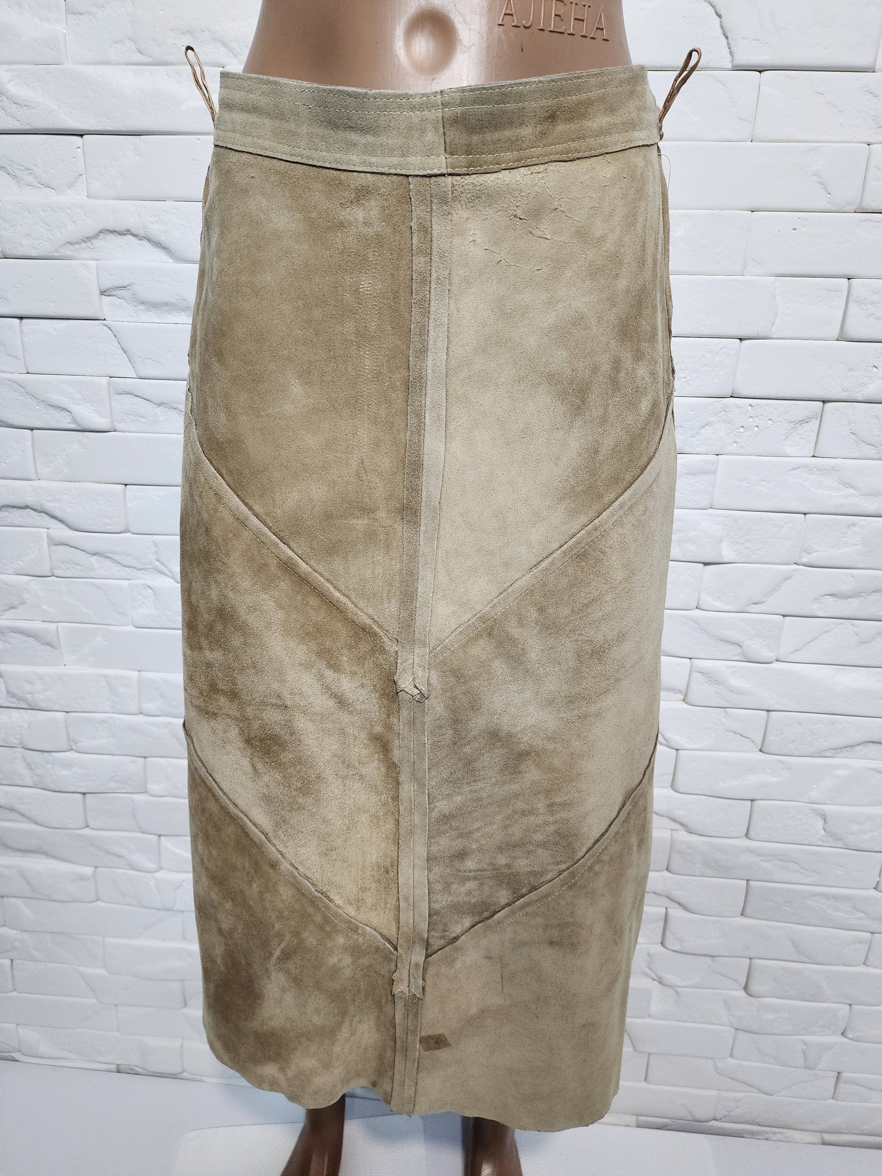 Genuine Leather Beige Suede Leather Skirt: Size 26" / US 2 / IT 38 - 9 Thumbnail