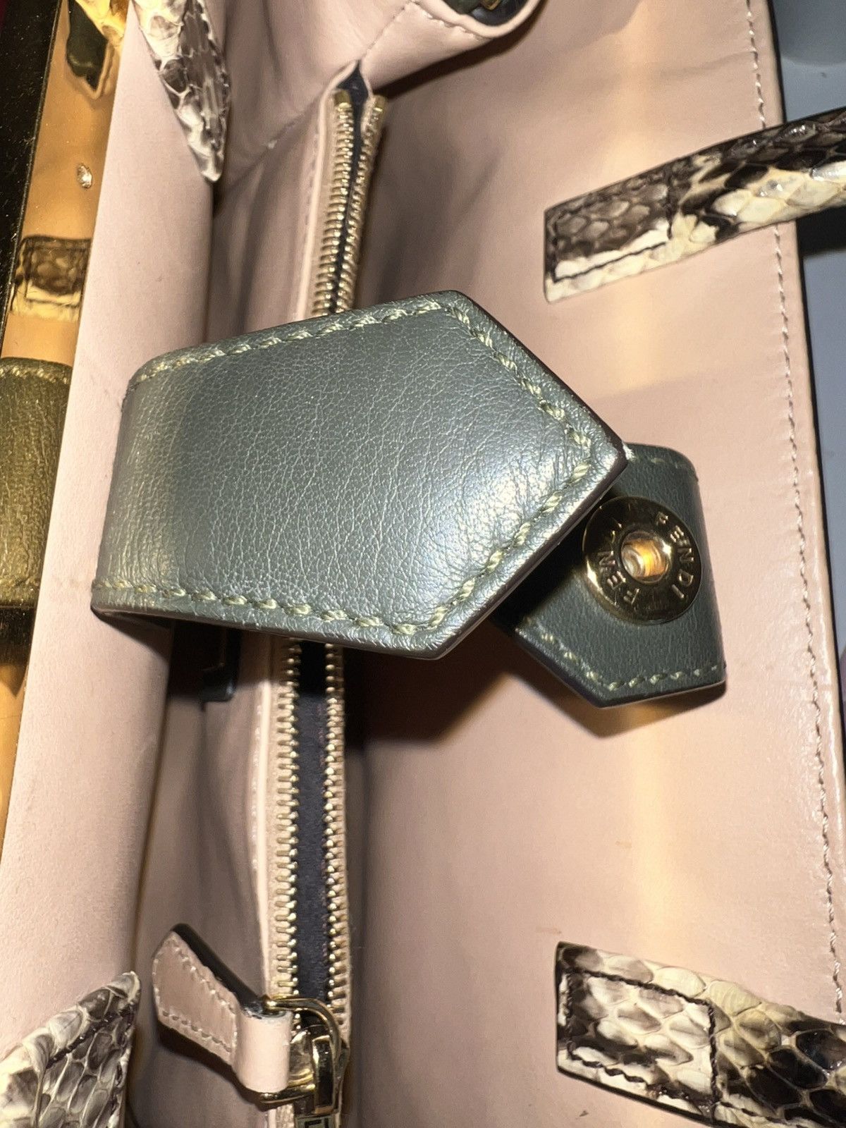 Fendi Fendi 2Jours Green Leather, Snakeskin Handle Limited Edition Size ONE SIZE - 10 Thumbnail